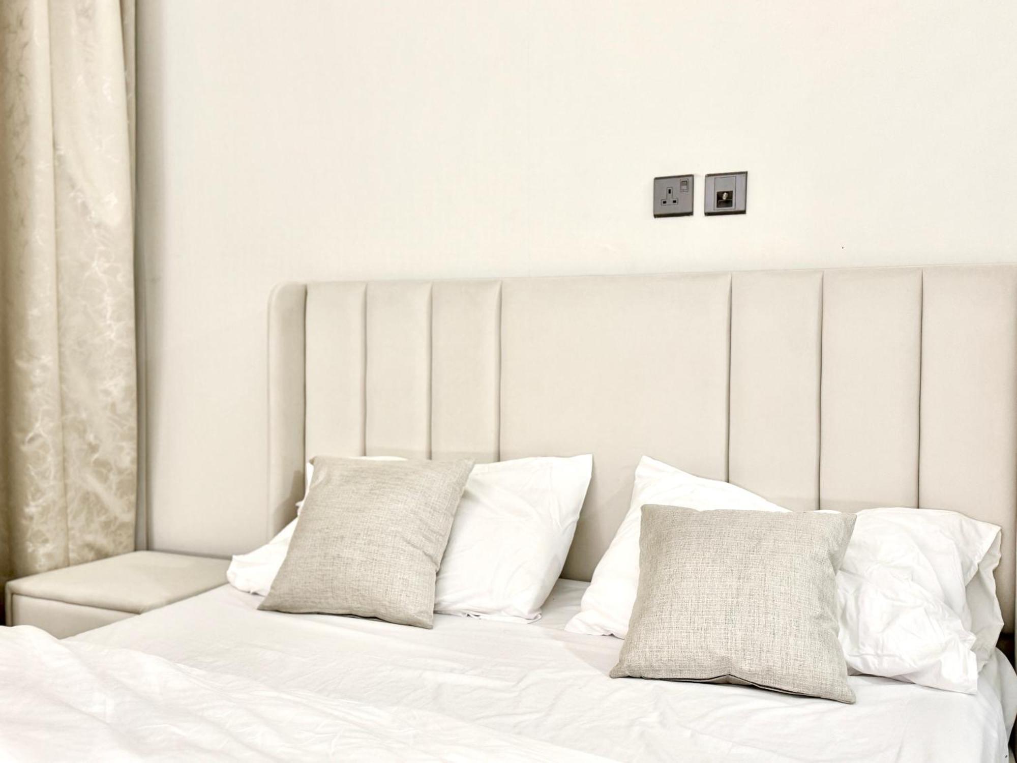 Al Manara Premium Deluxe *