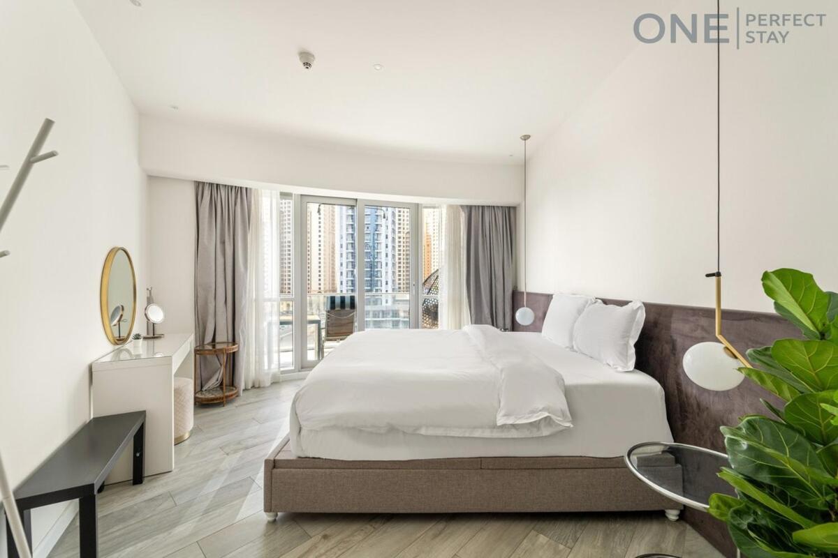 Apartment Stylish 3br In Marina Stunning Views Dubai