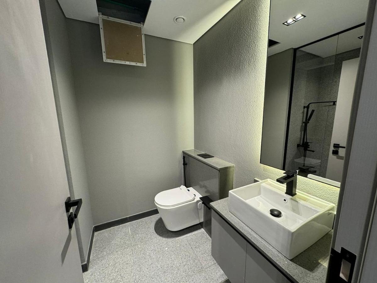 Apartment Brand New Chic 8min To Downtown *