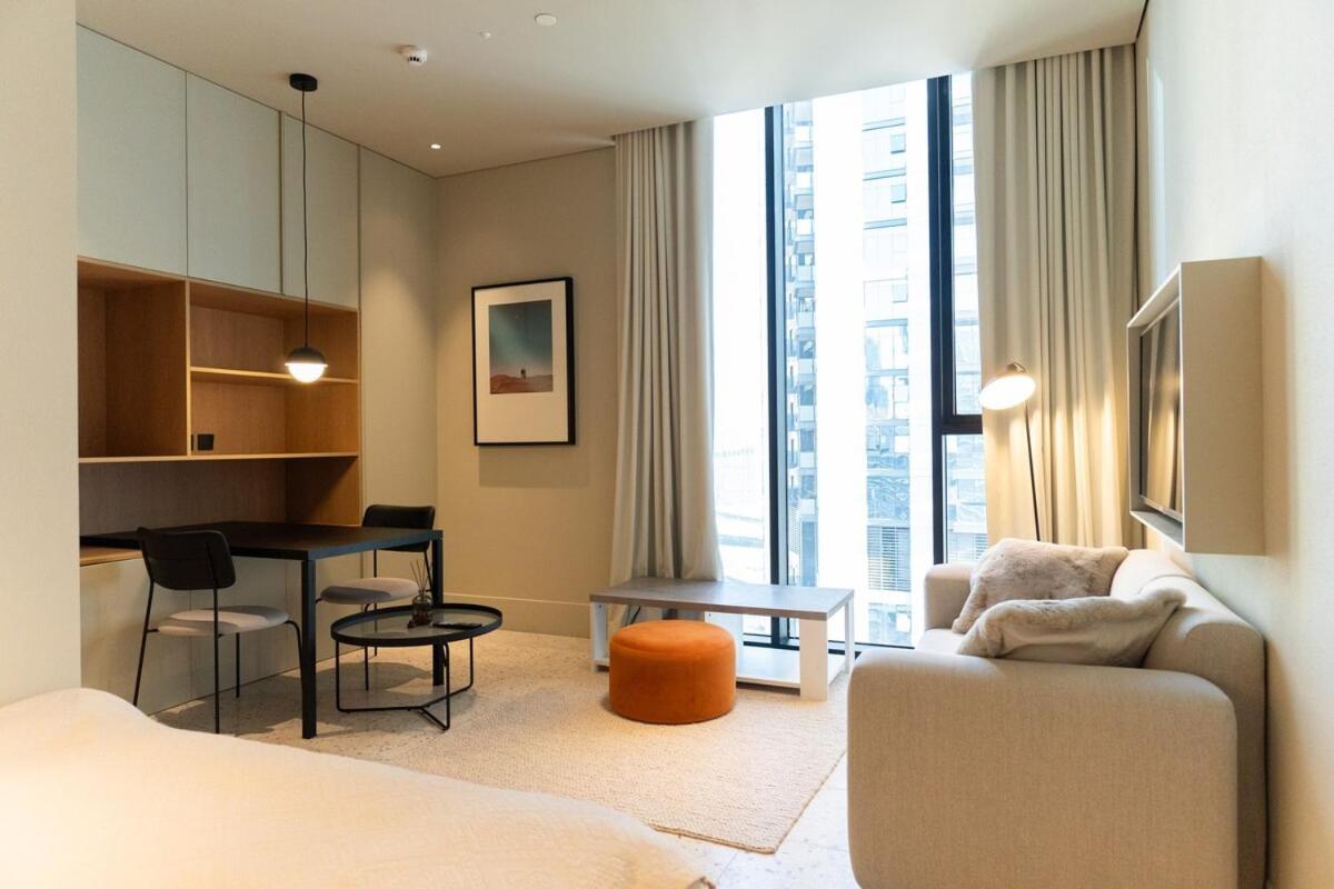 Upside Living Business Bay Apartment *