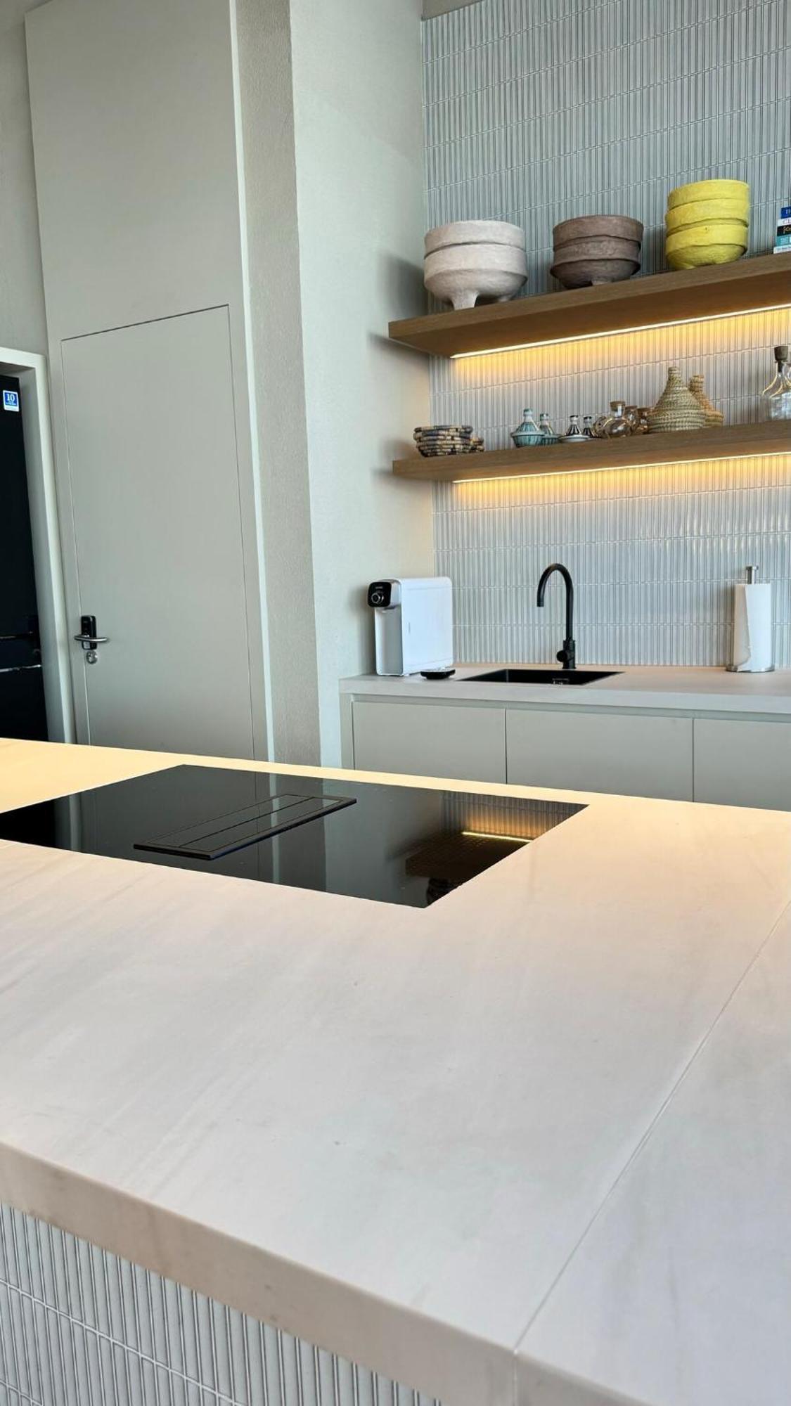 Upside Living Business Bay Apartment