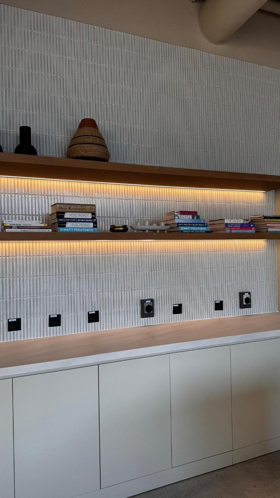 Upside Living Business Bay Apartment *