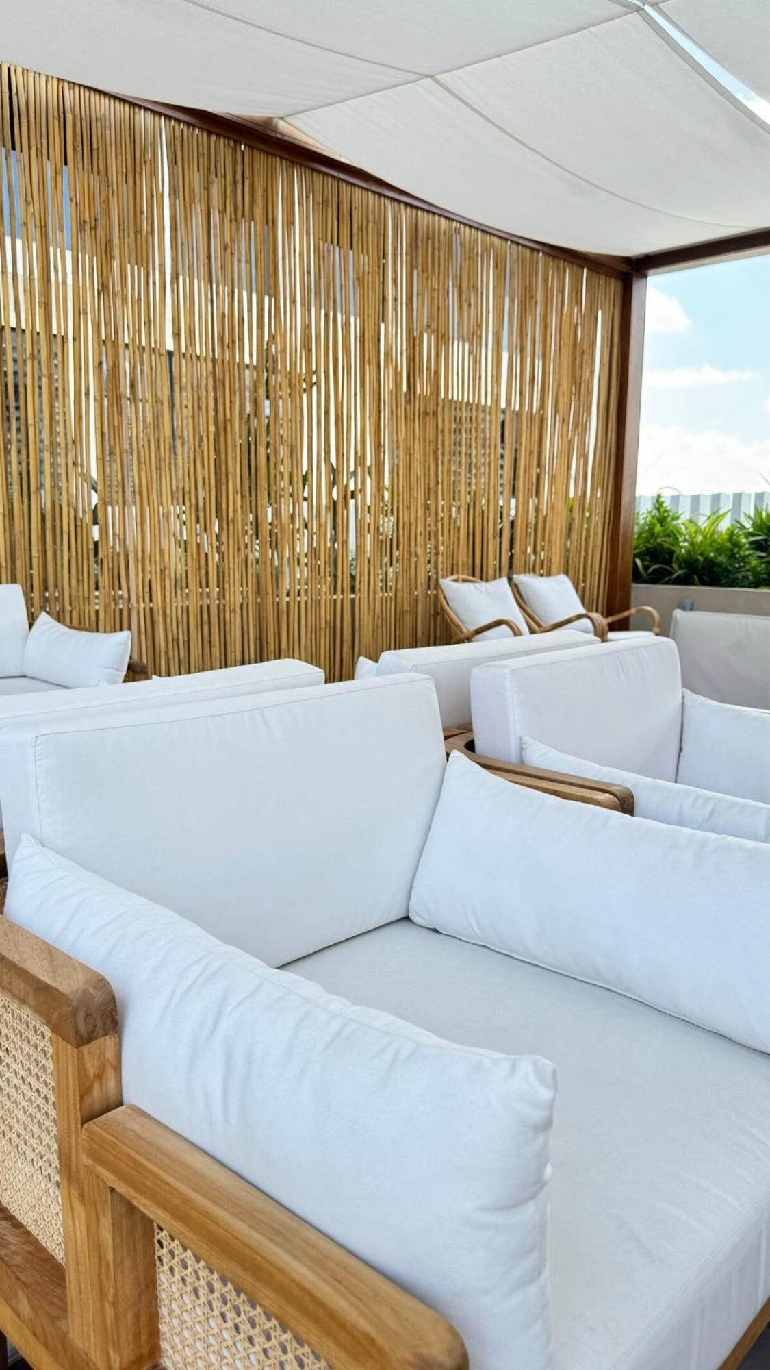 Upside Living Business Bay Apartment *