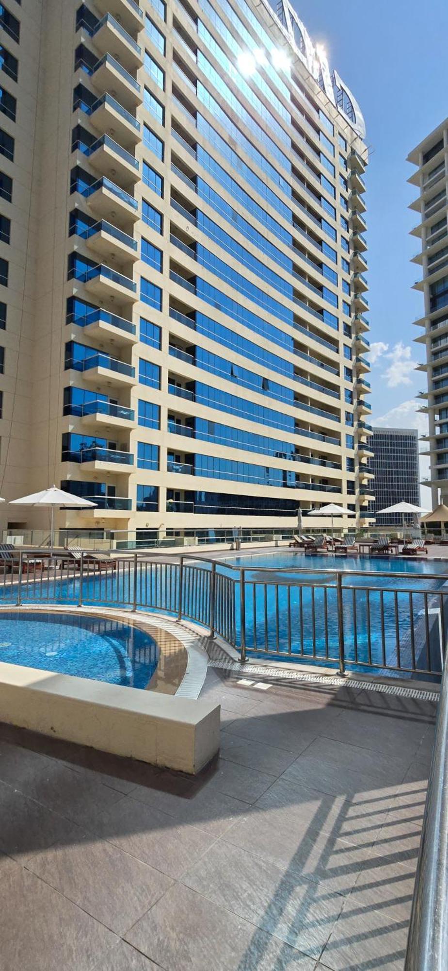 Rbc Fabulous View Near Mall Dubai