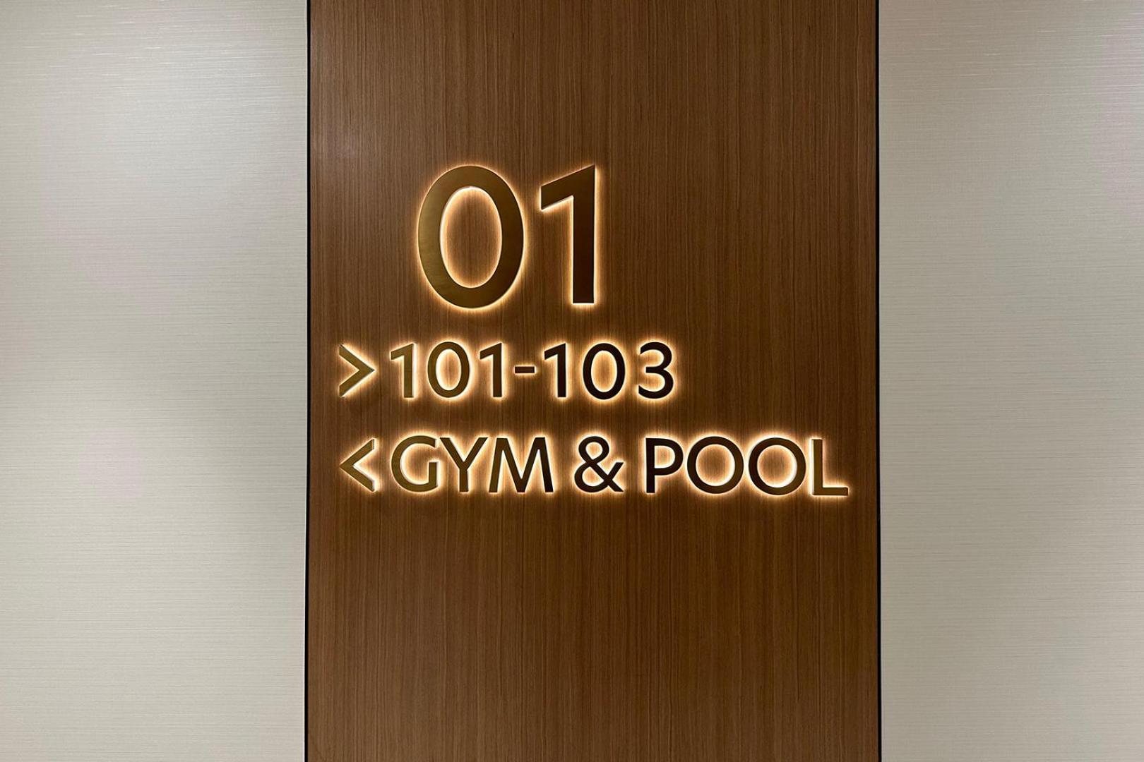 Livbnb-1b Elegant Living With Views, Jvc Apartment