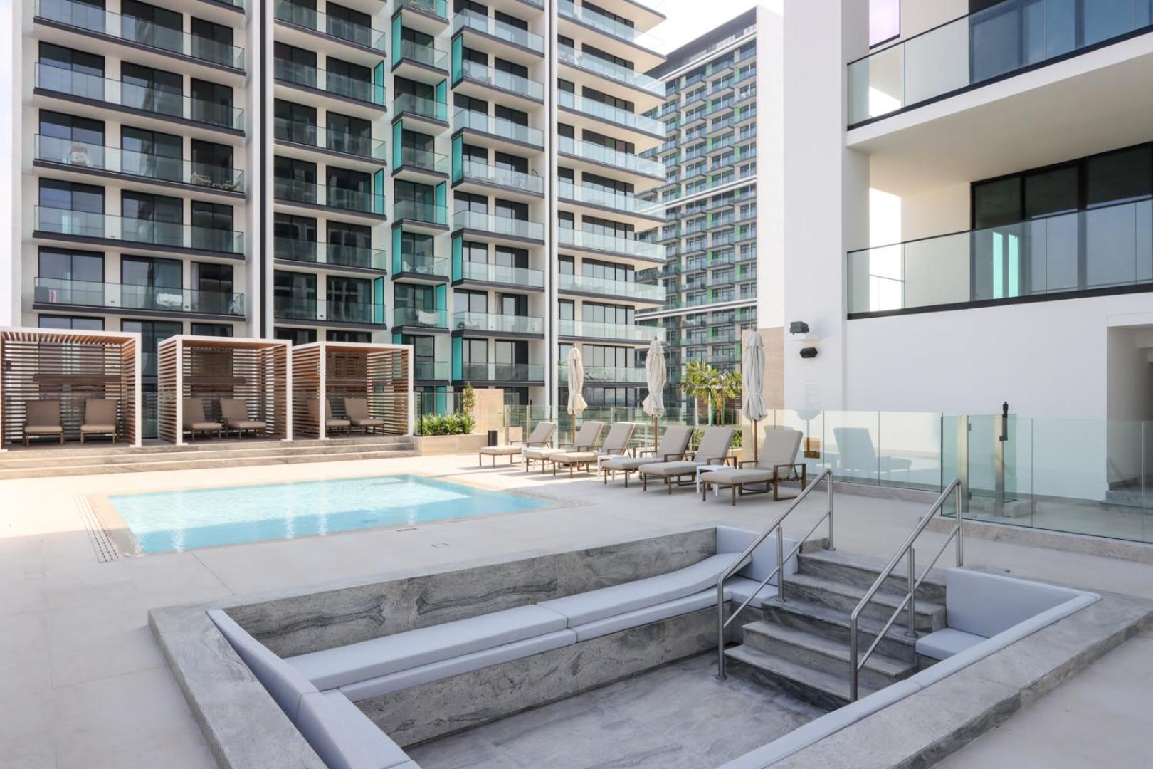 Apartment Livbnb-1b Elegant Living With Views, Jvc *