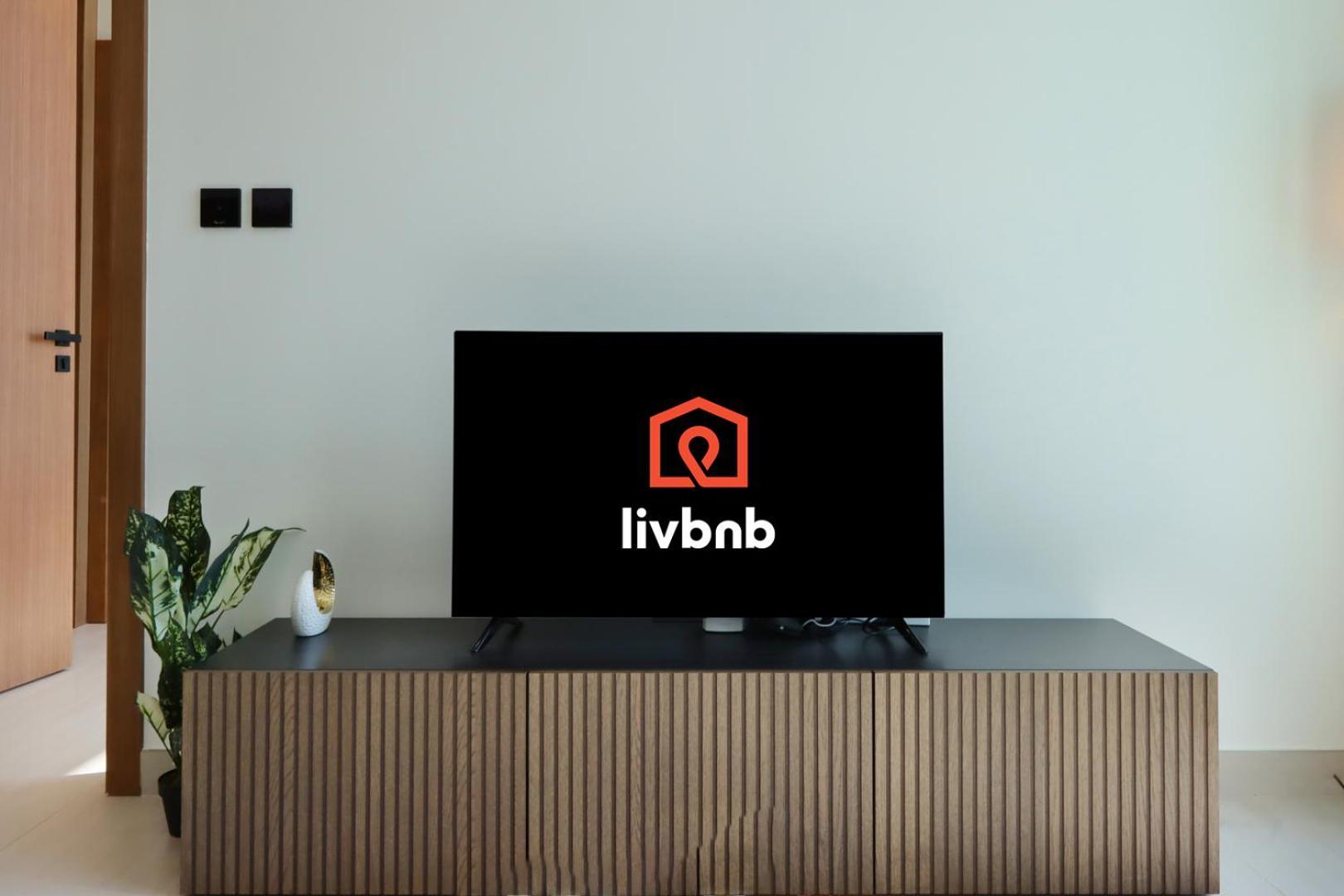 Livbnb-1b Elegant Living With Views, Jvc * Dubai