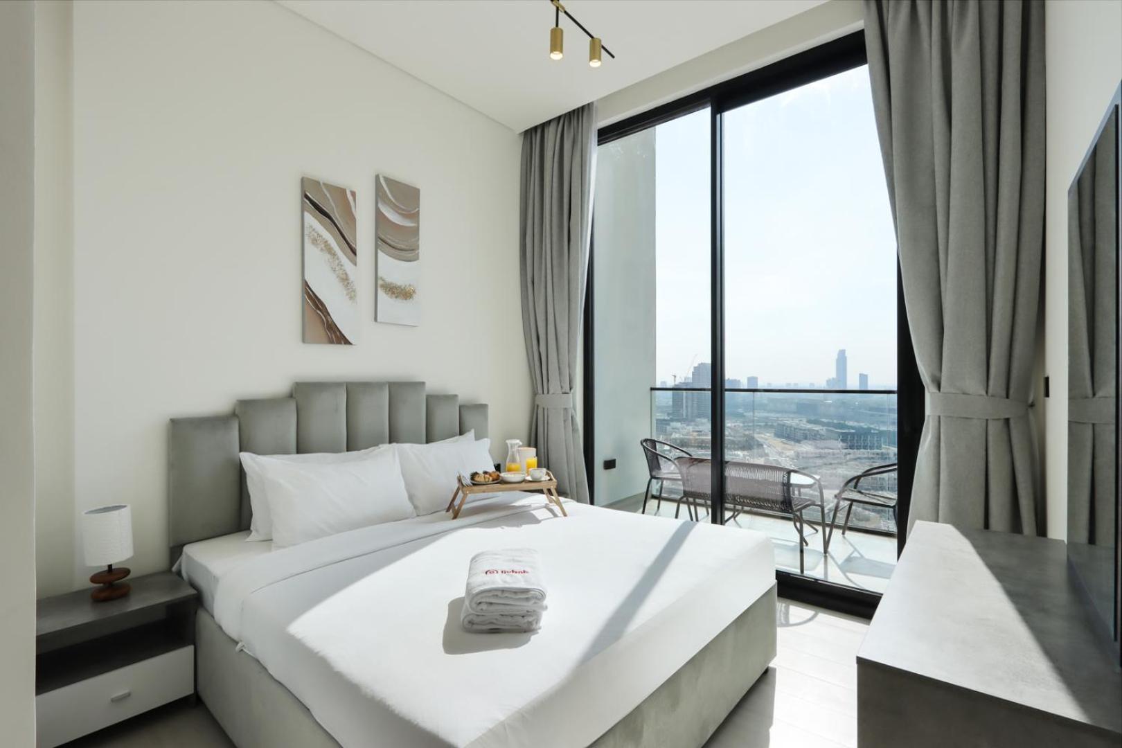 Livbnb-1b Elegant Living With Views, Jvc Apartment
