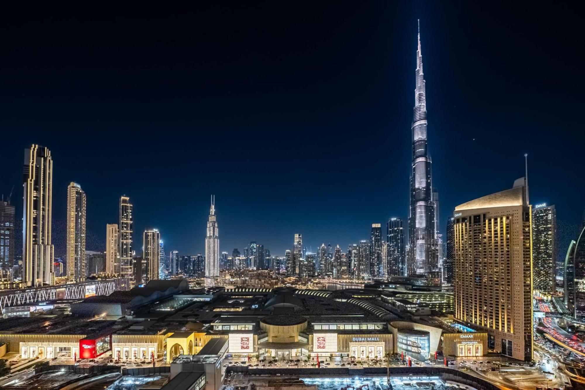 Elegant 4br With Burj Khalifa And Fountain Views Connected To Mall Apartment