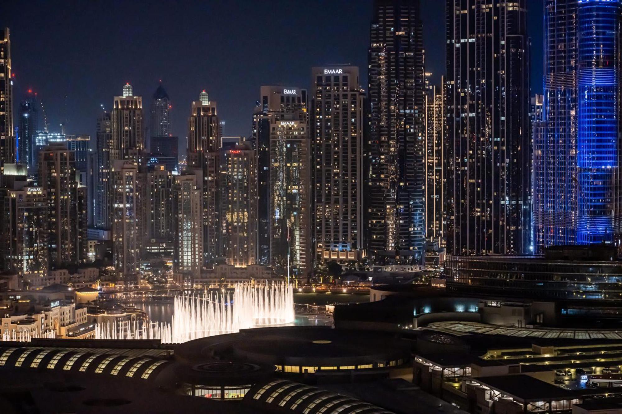 Apartment Elegant 4br With Burj Khalifa And Fountain Views Connected To Mall Dubai