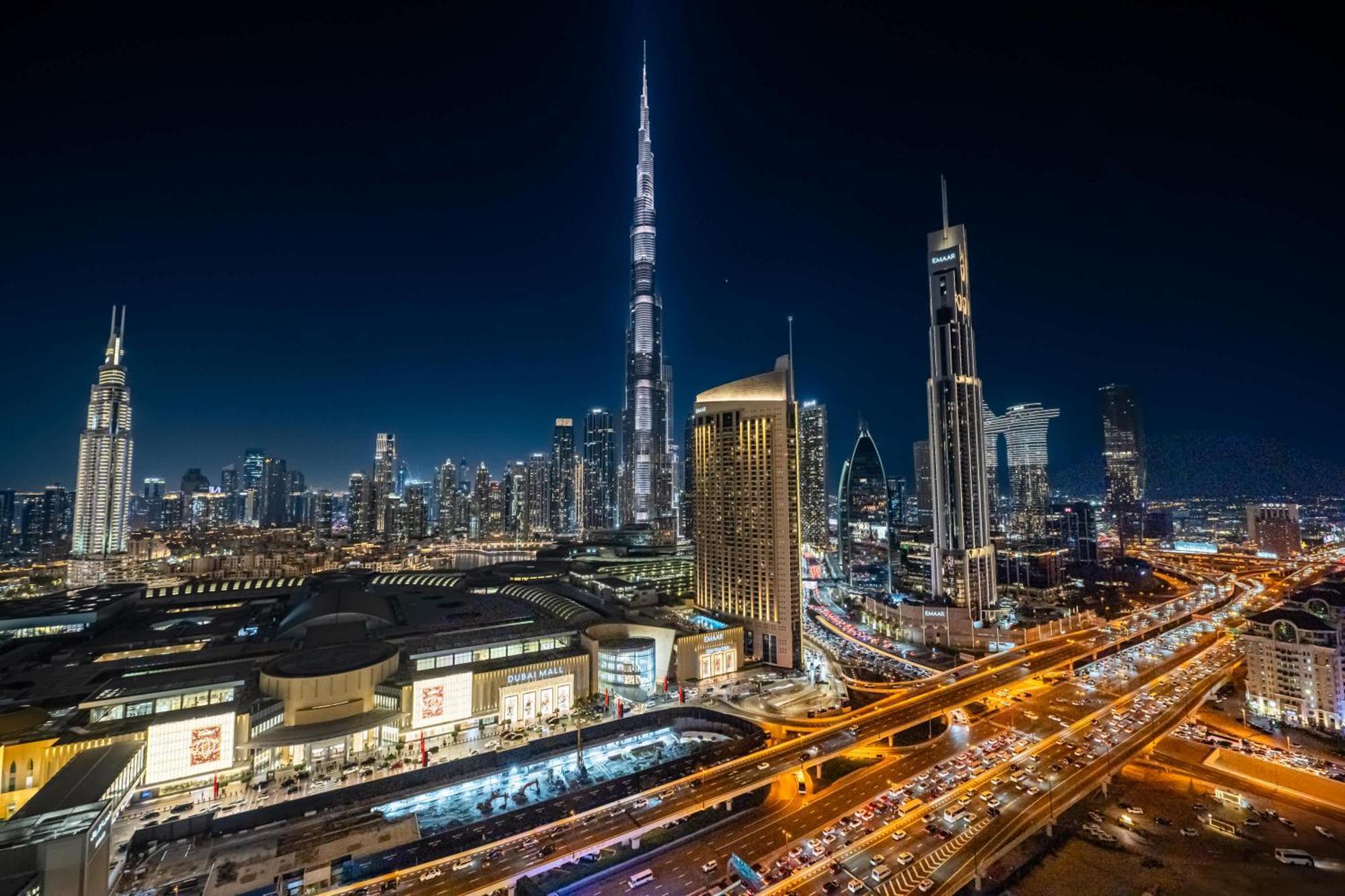 Elegant 4br With Burj Khalifa And Fountain Views Connected To Mall * Dubai