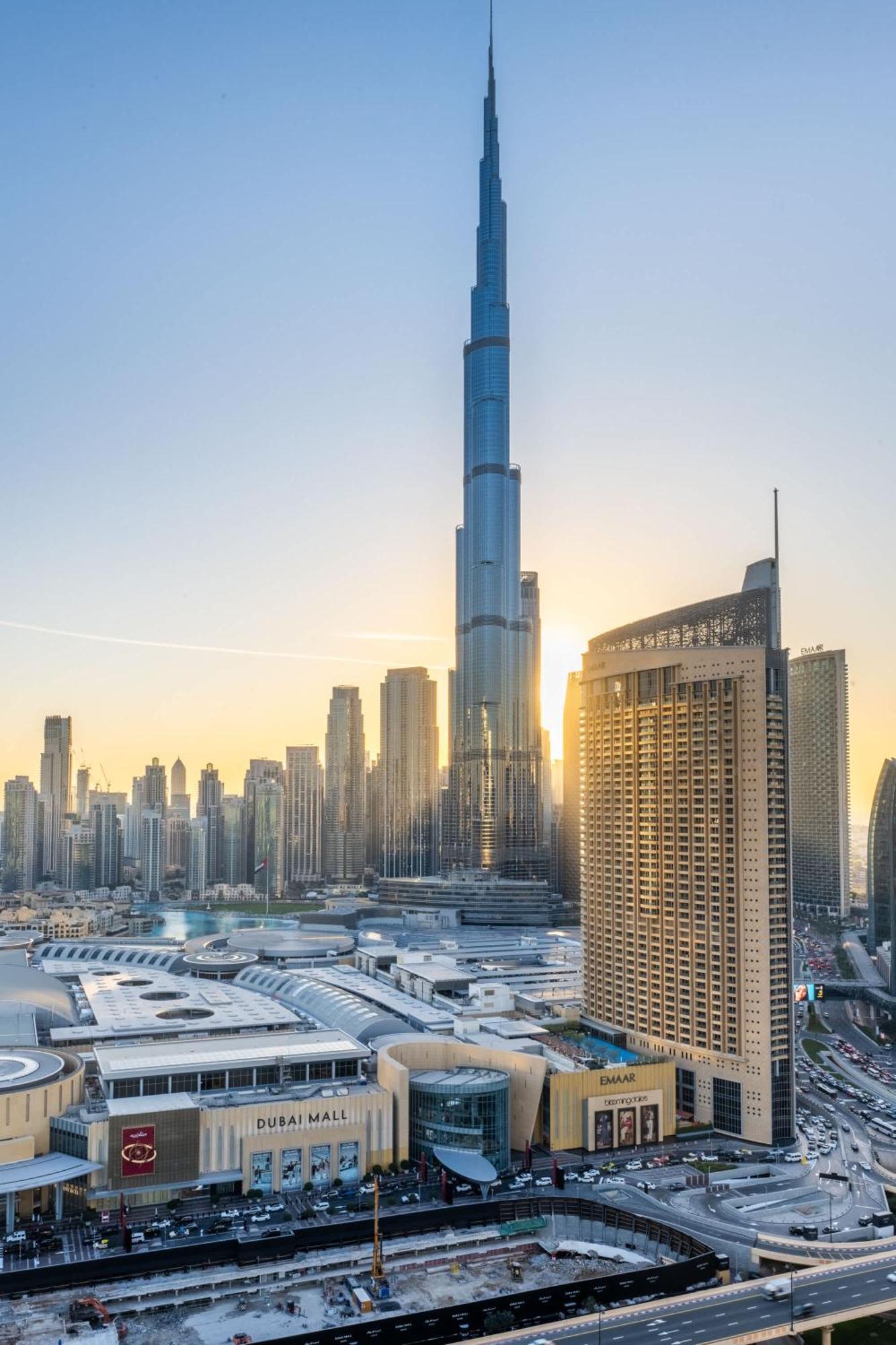 Elegant 4br With Burj Khalifa And Fountain Views Connected To Mall Apartment Dubai