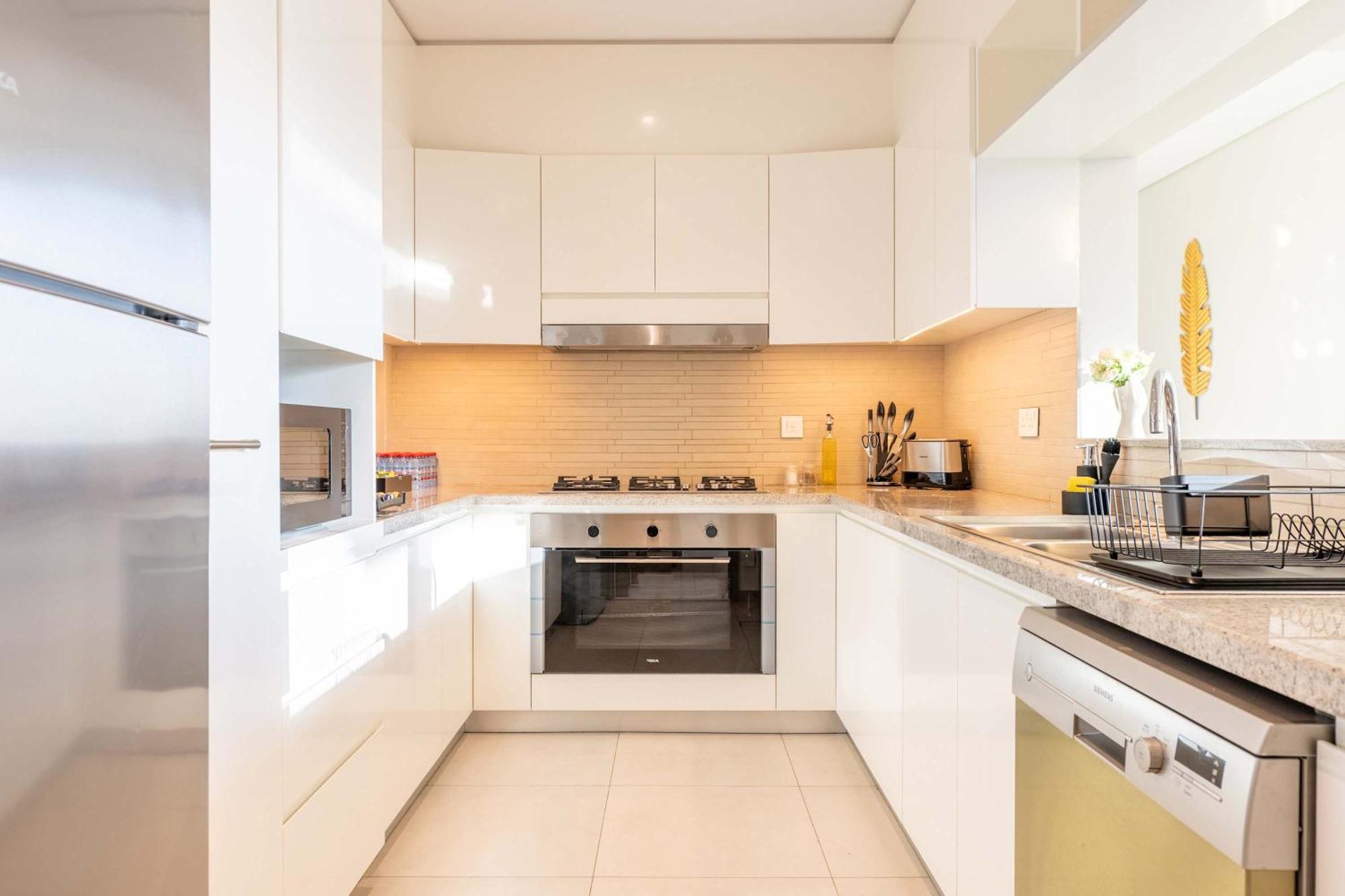 Elegant 4br With Burj Khalifa And Fountain Views Connected To Mall
