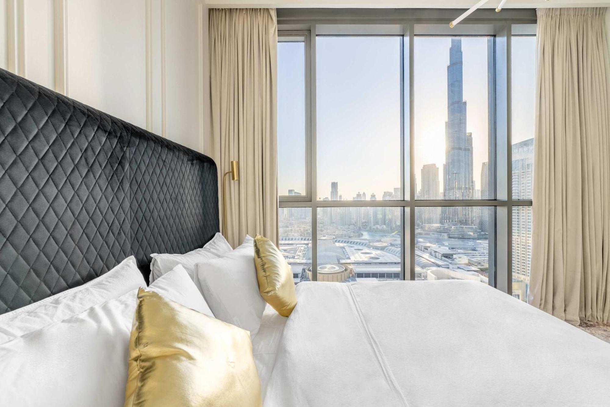 Apartment Elegant 4br With Burj Khalifa And Fountain Views Connected To Mall