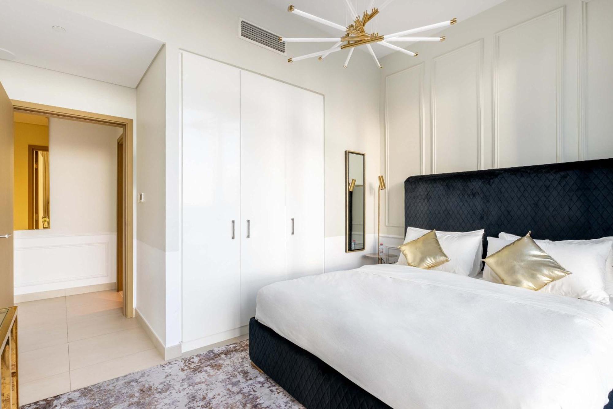 Elegant 4br With Burj Khalifa And Fountain Views Connected To Mall *