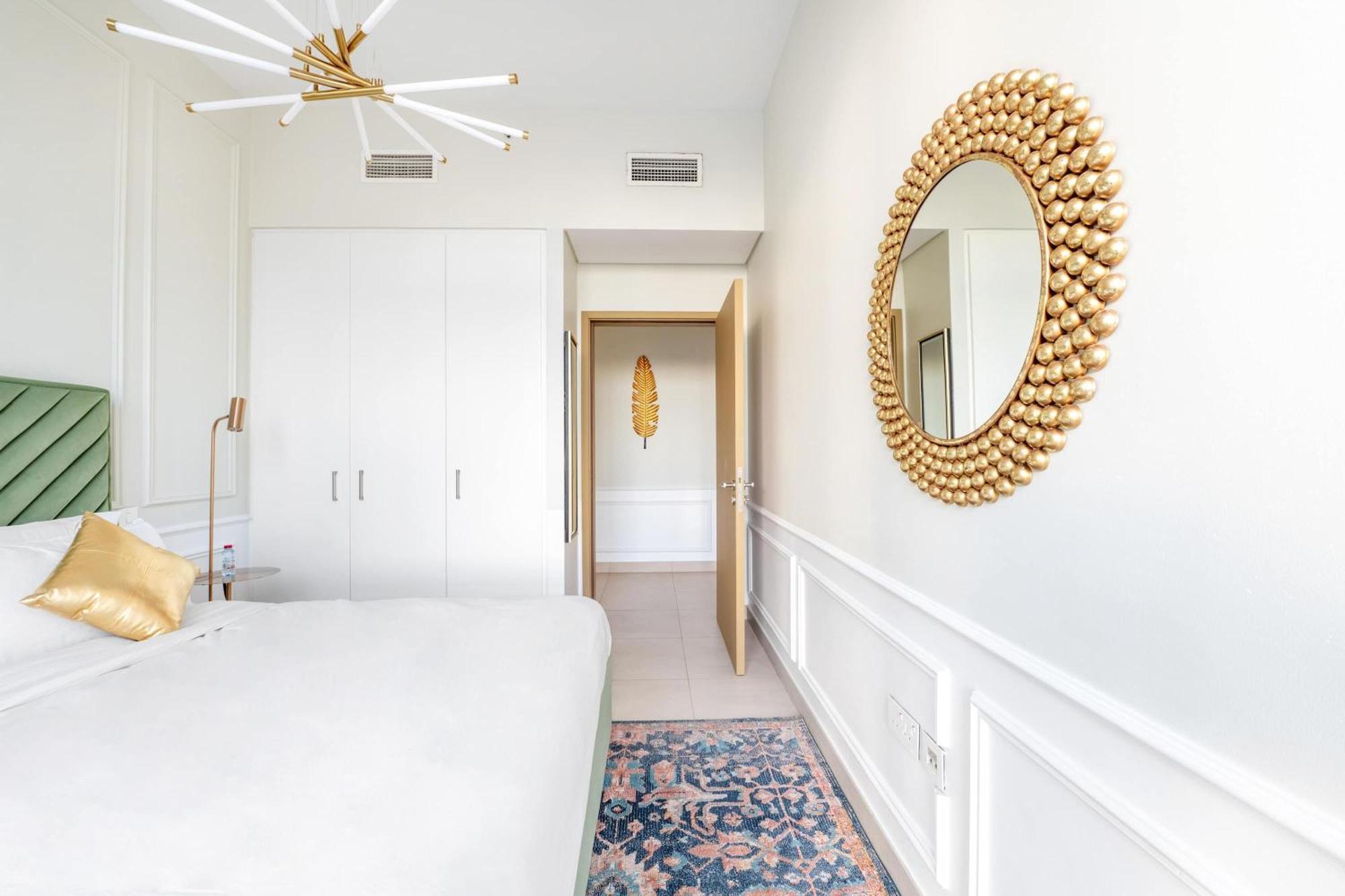 Elegant 4br With Burj Khalifa And Fountain Views Connected To Mall