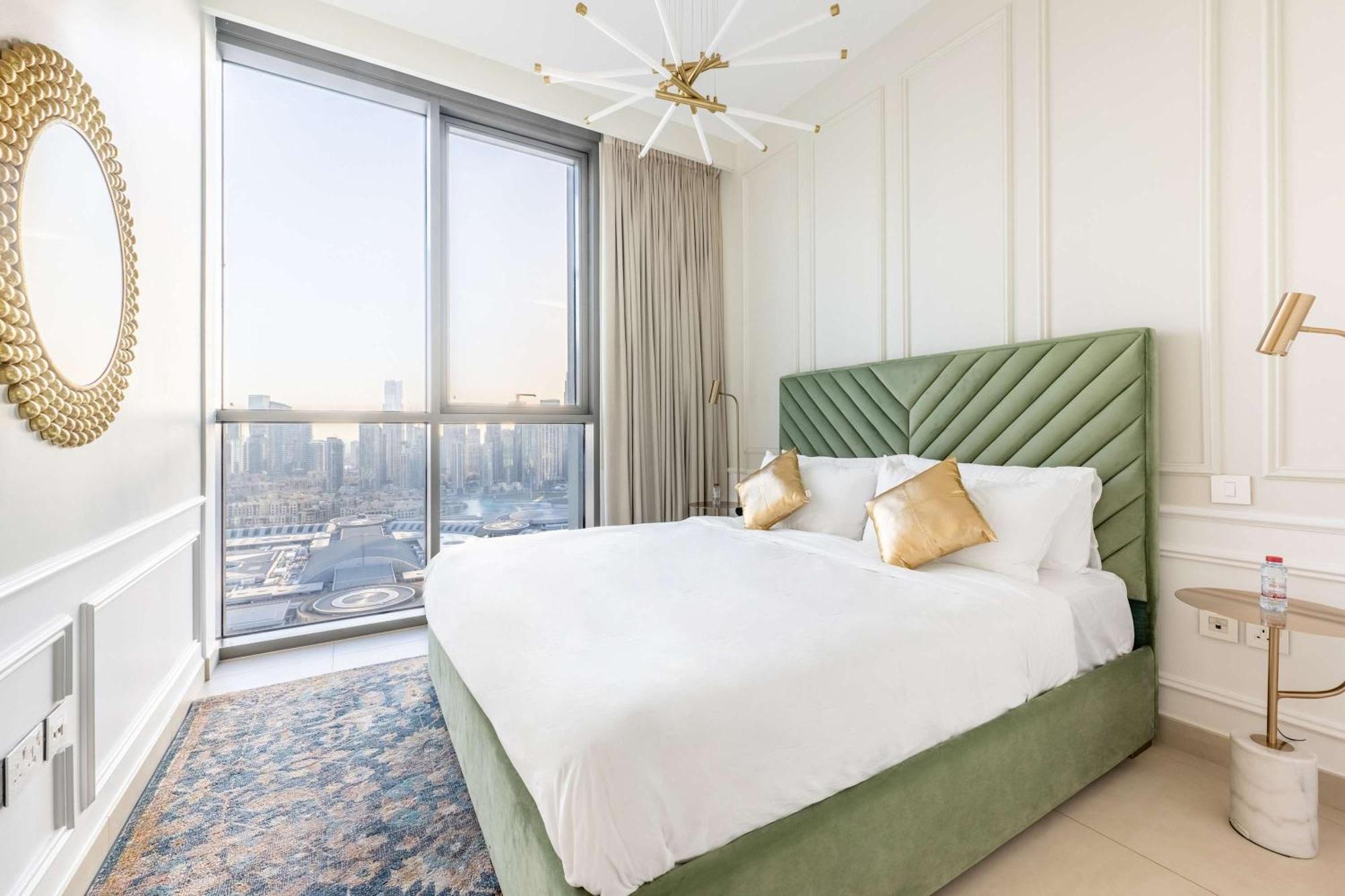 Elegant 4br With Burj Khalifa And Fountain Views Connected To Mall Apartment