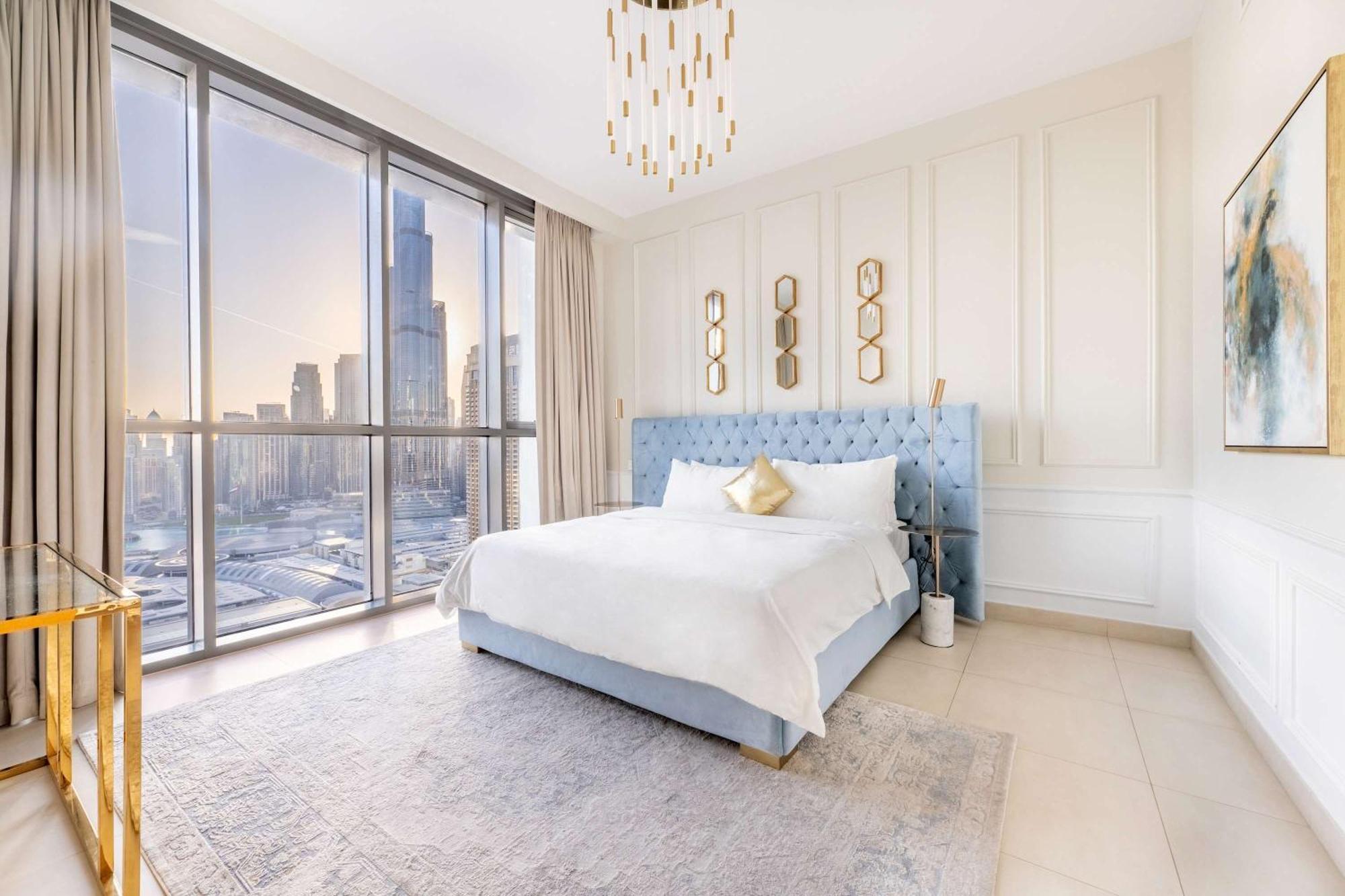 Elegant 4br With Burj Khalifa And Fountain Views Connected To Mall Dubai