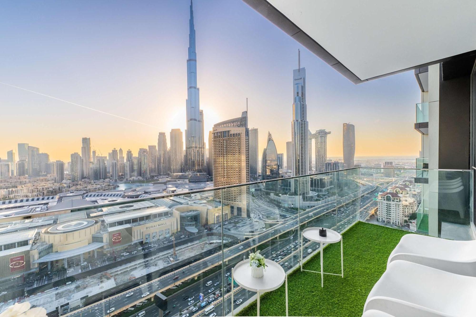 Apartment Elegant 4br With Burj Khalifa And Fountain Views Connected To Mall