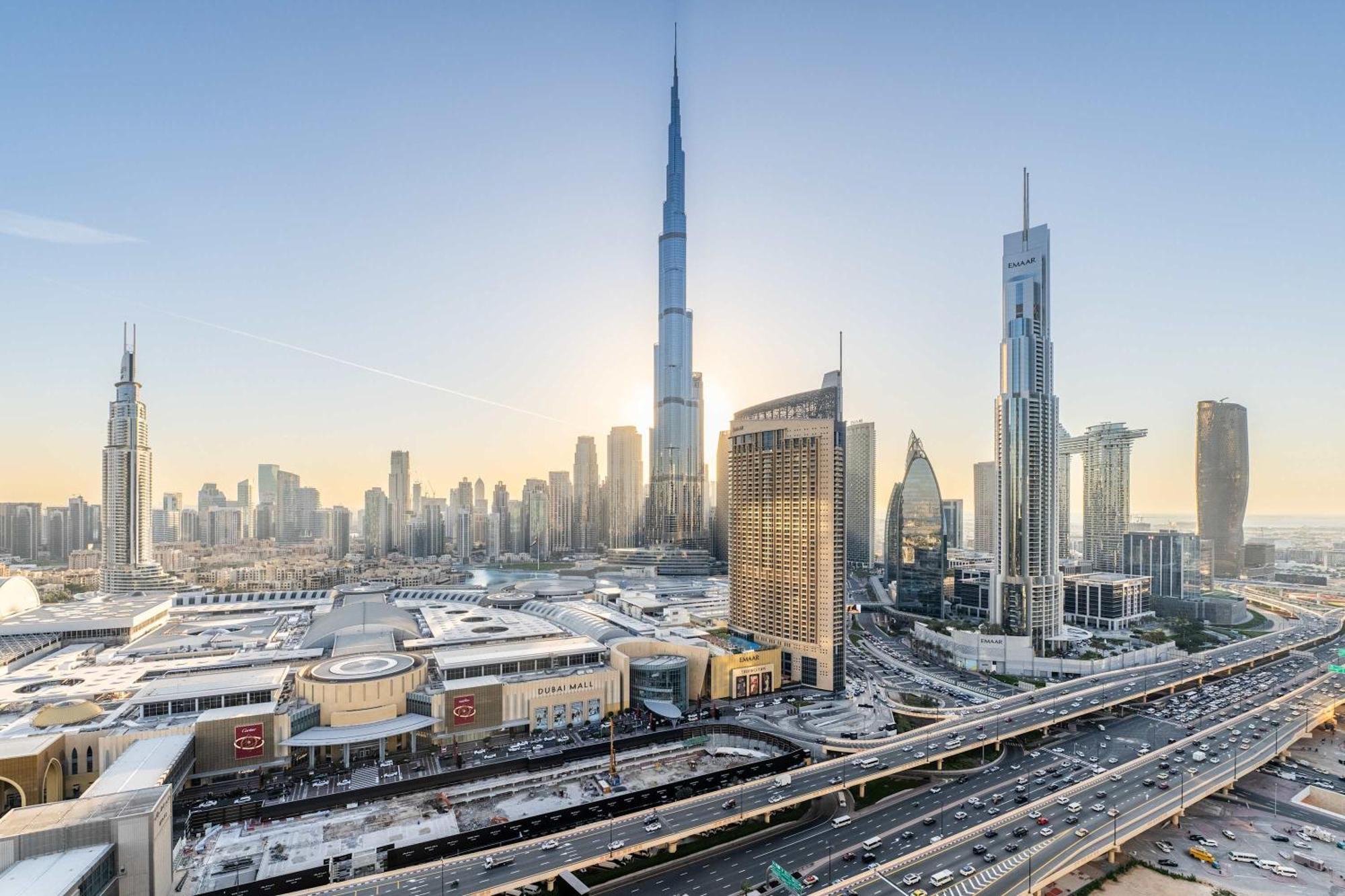 Elegant 4br With Burj Khalifa And Fountain Views Connected To Mall *
