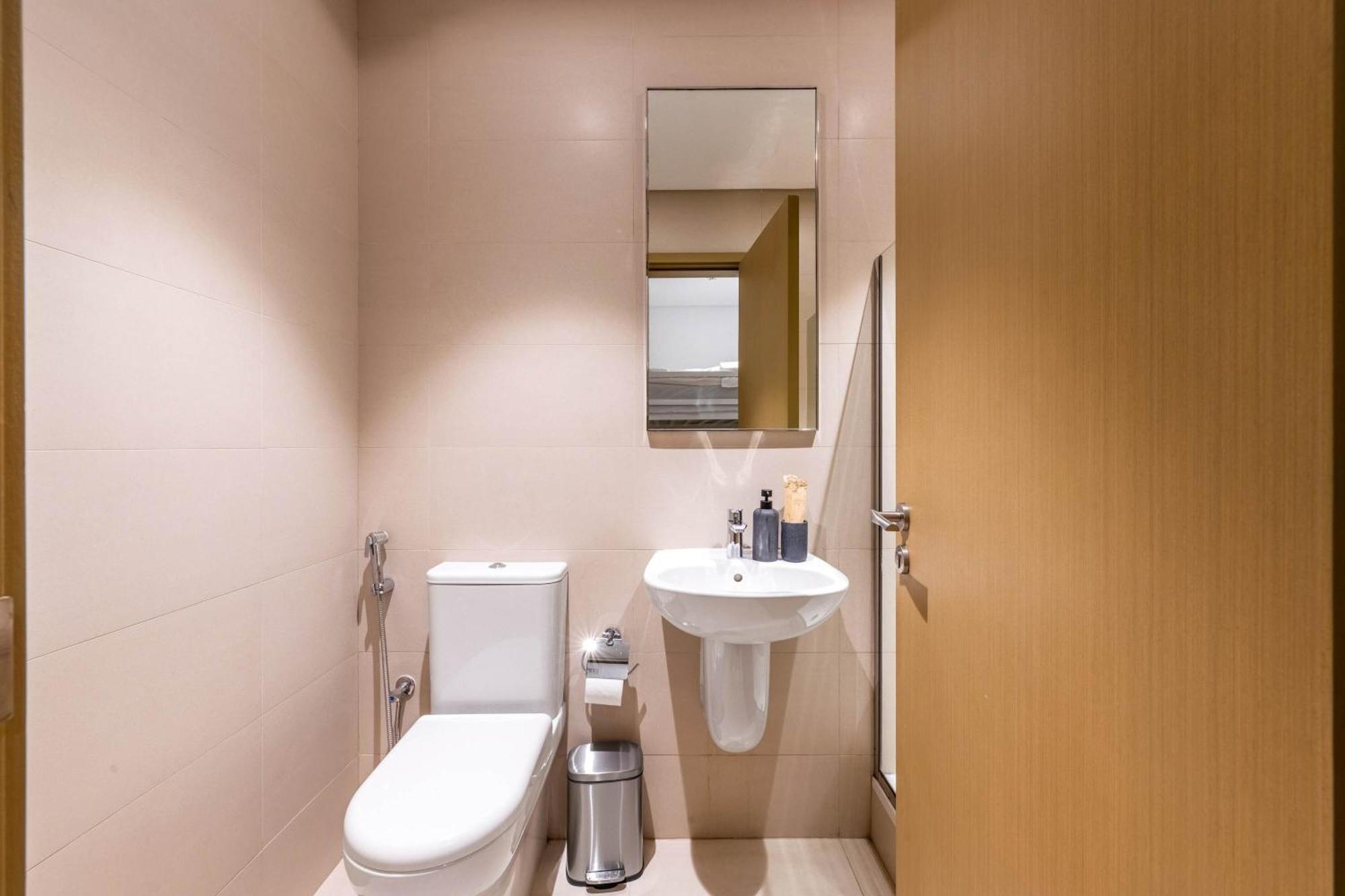 Apartment Elegant 4br With Burj Khalifa And Fountain Views Connected To Mall Dubai