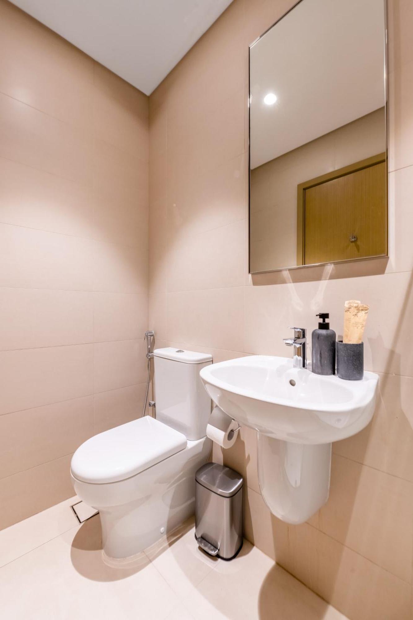Apartment Elegant 4br With Burj Khalifa And Fountain Views Connected To Mall