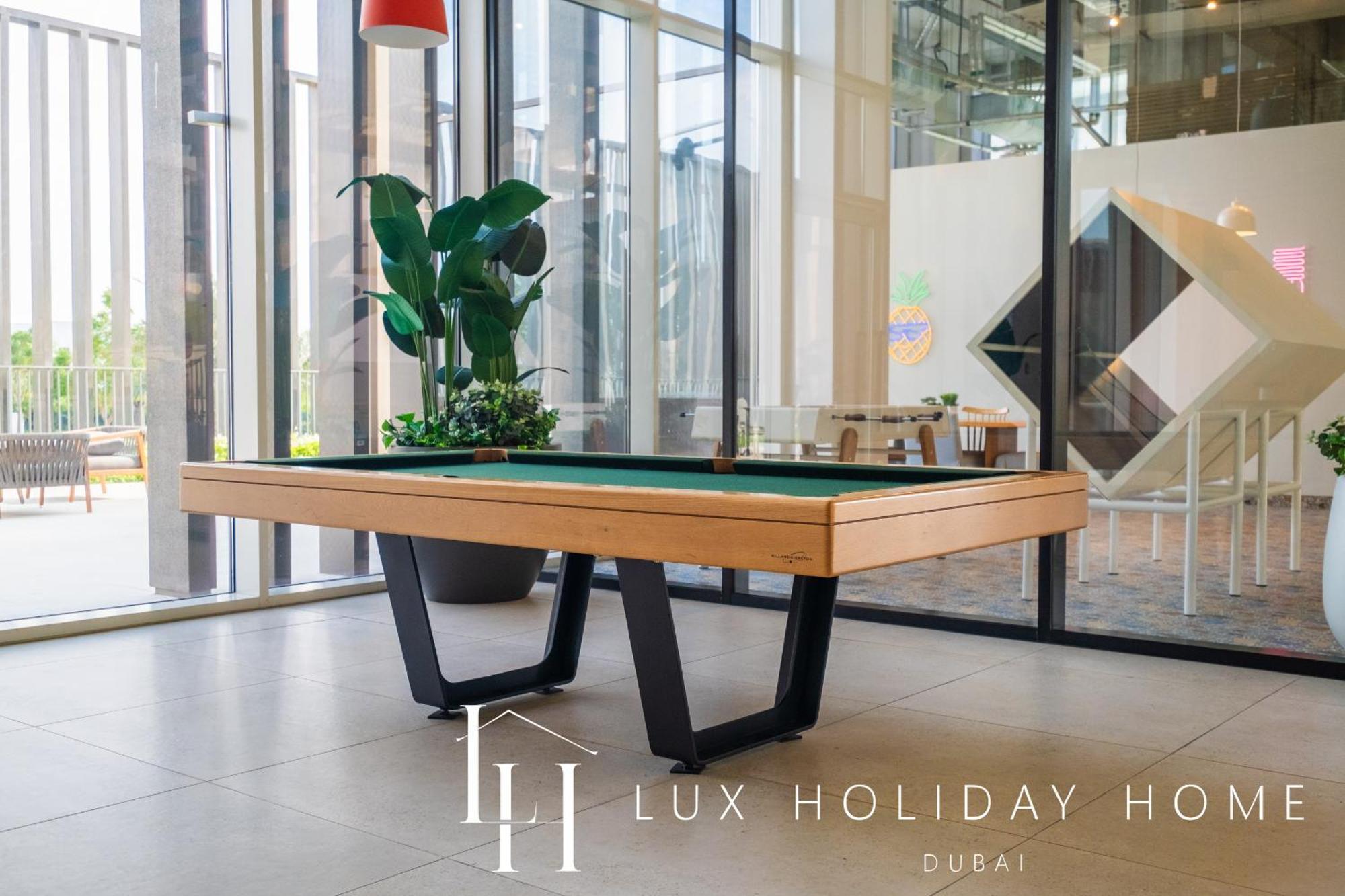 Lux The Collective Hills * Dubai