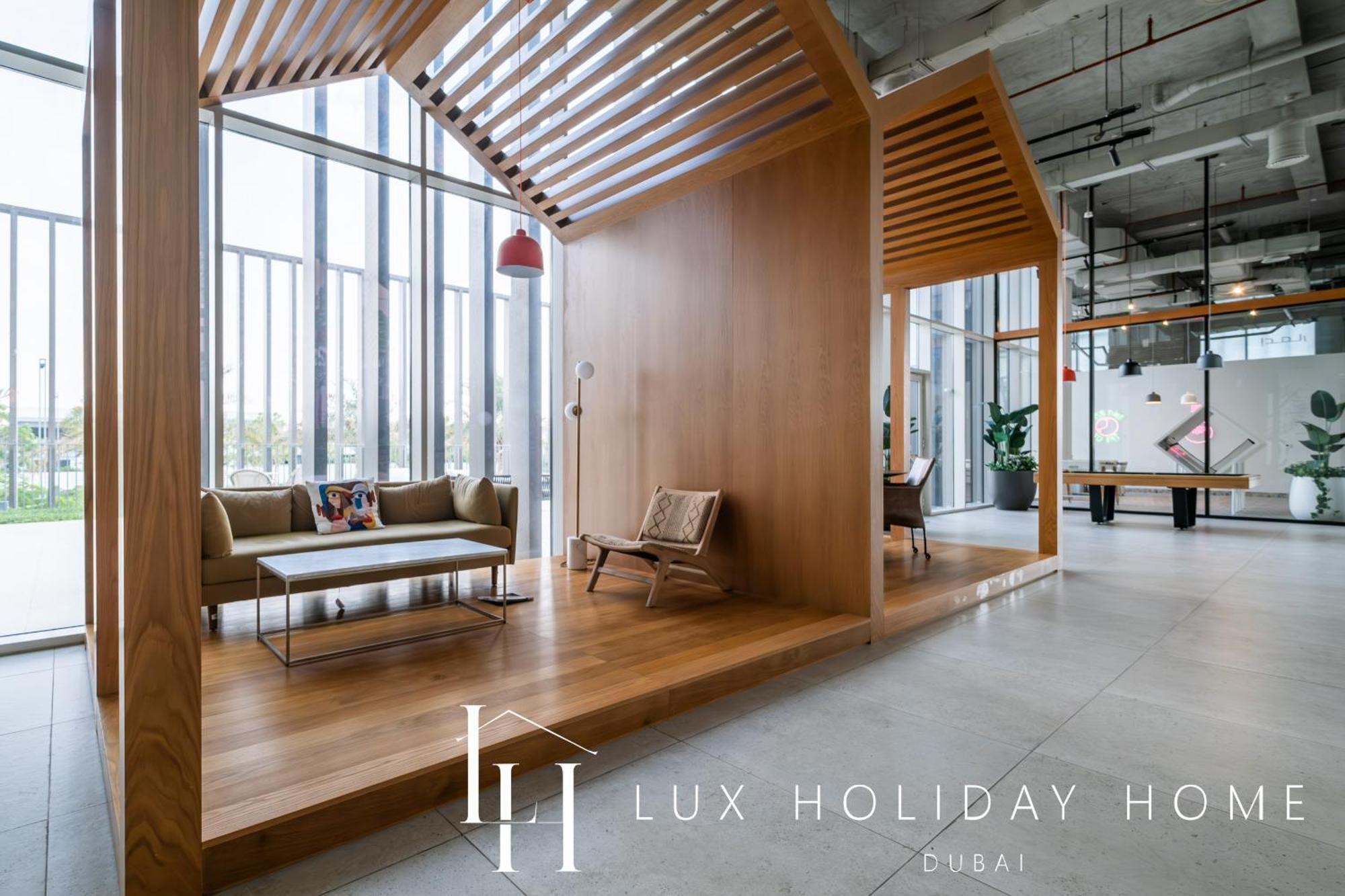 Lux The Collective Hills Apartment