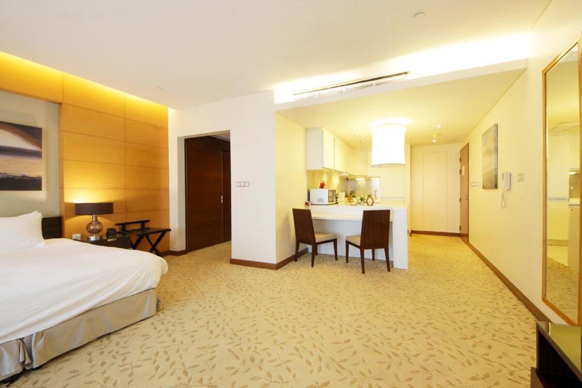 Emaar Residence-fashion Avenue- Spacious For Monthly