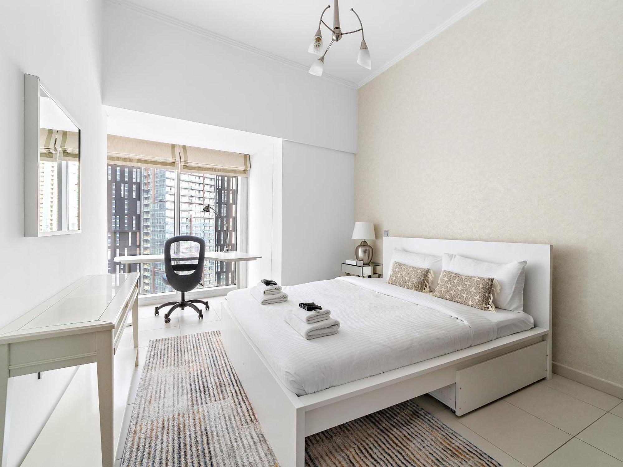 Apartment Iconic Living - 2br In Cayan Tower, Marina *