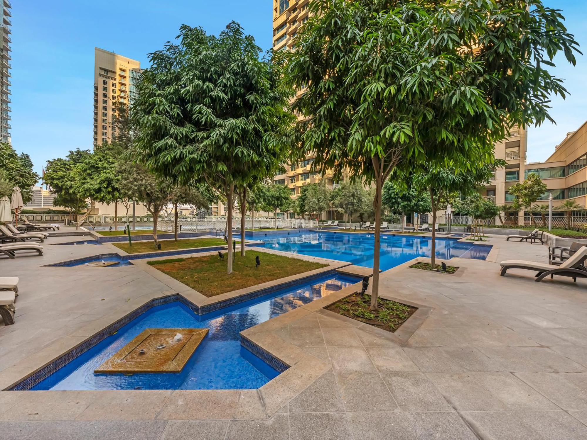 Royal Vista At 29 Boulevard - & Burj Khalifa Views - Brand New Luxury 2br Apartment *