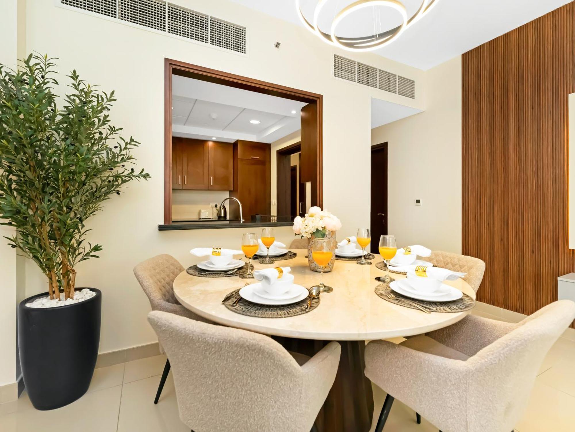 Royal Vista At 29 Boulevard - & Burj Khalifa Views - Brand New Luxury 2br Apartment Dubai