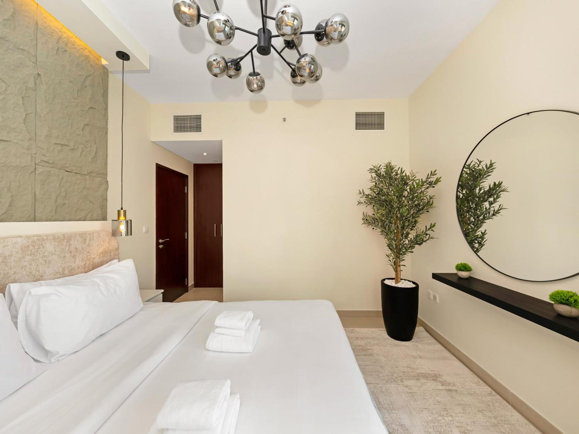 Royal Vista At 29 Boulevard - & Burj Khalifa Views - Brand New Luxury 2br * Dubai