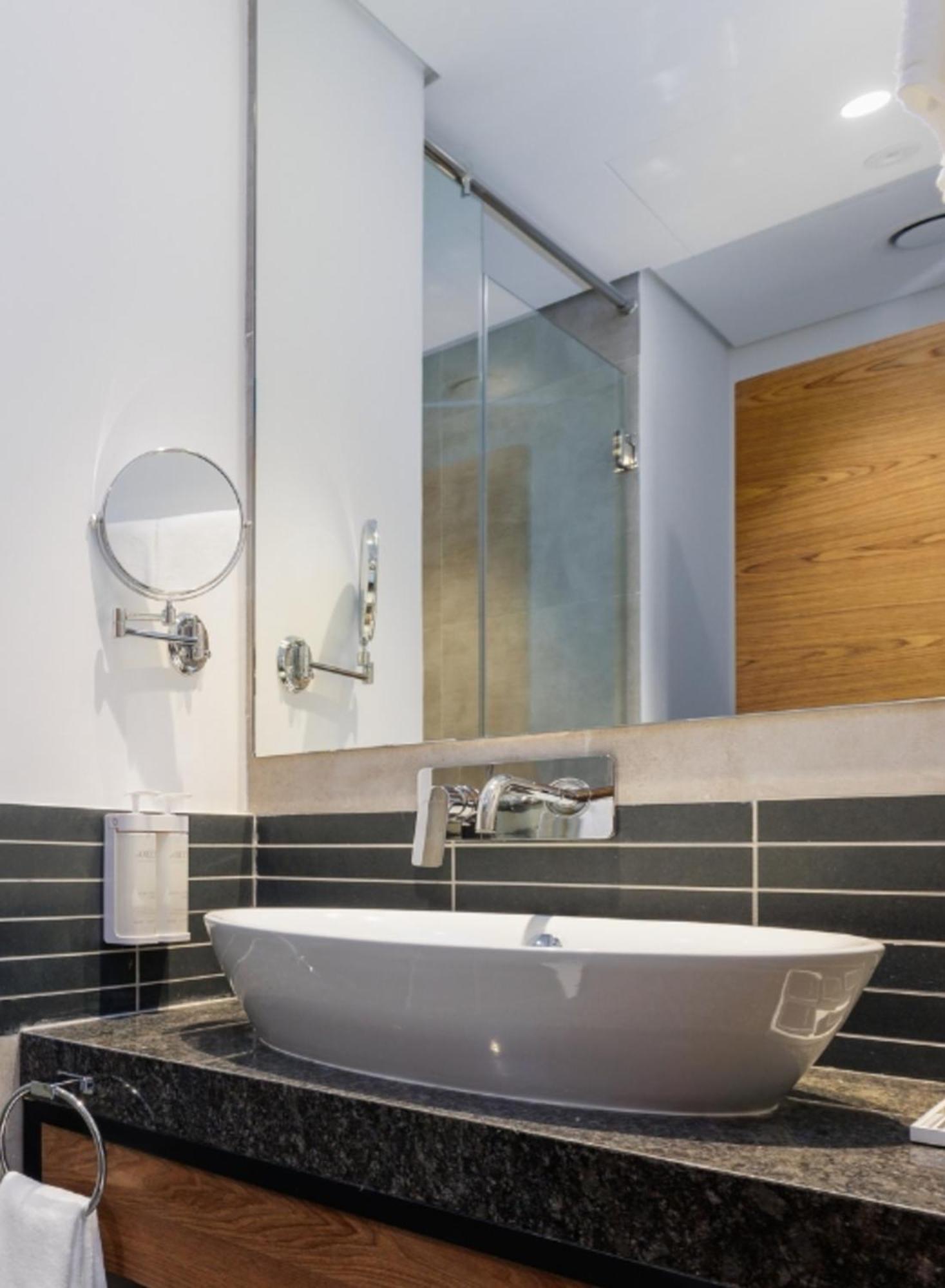 Avalon Jumeirah Village Circle Hotel 3*