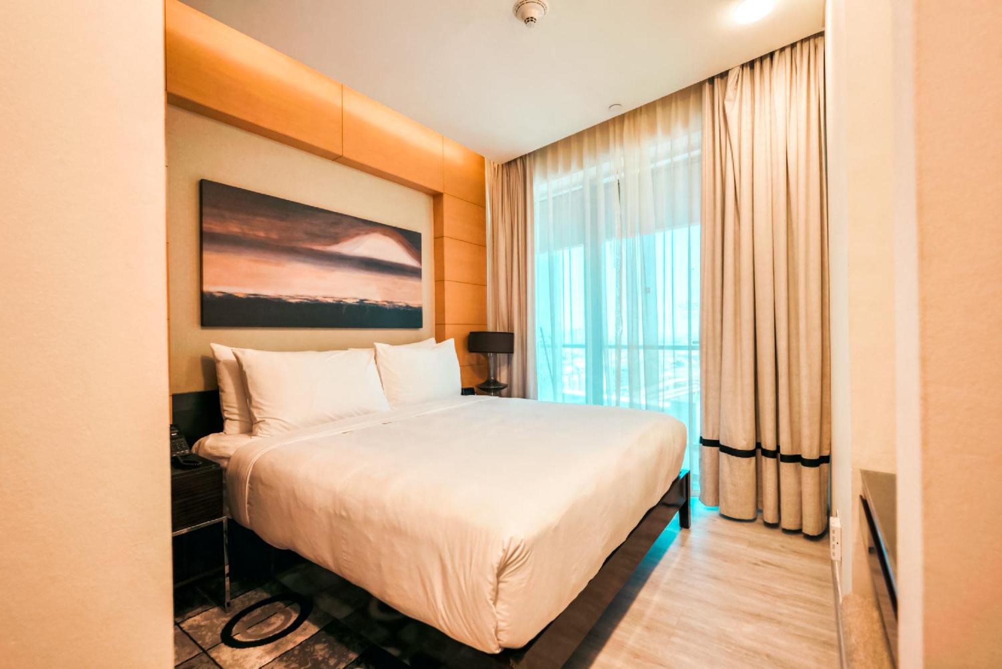 Daire Emaar Fashion Avenue One Bedroom - Formerly Address Mall Four Apple Homes Dubai