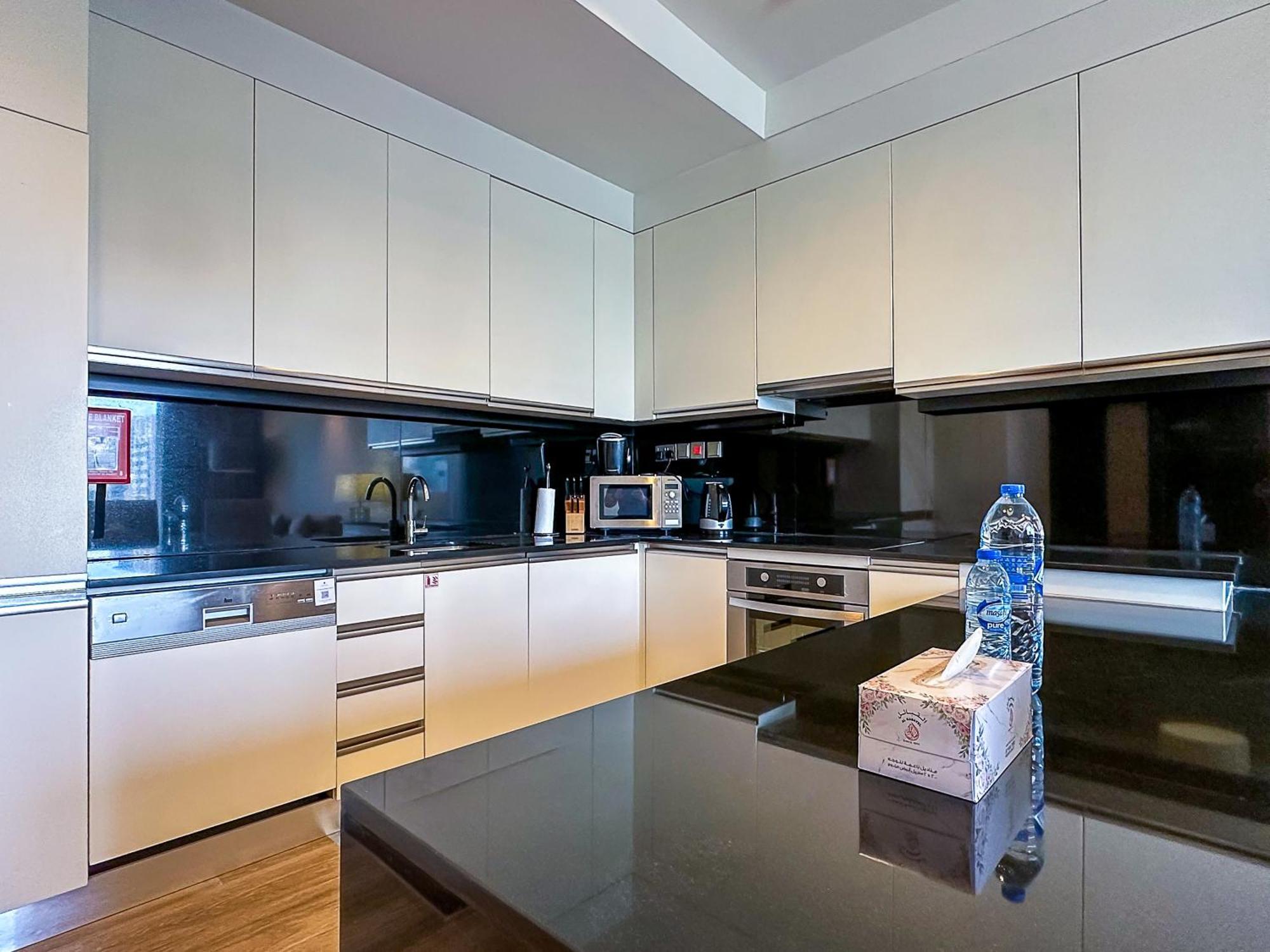Address Marina, Gardenia Full Marina View With Direct Access To Marina Mall Apartment Dubai
