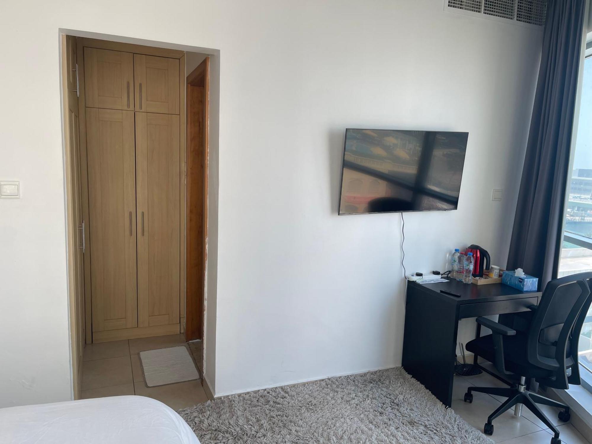 Bellehomez * Dubai