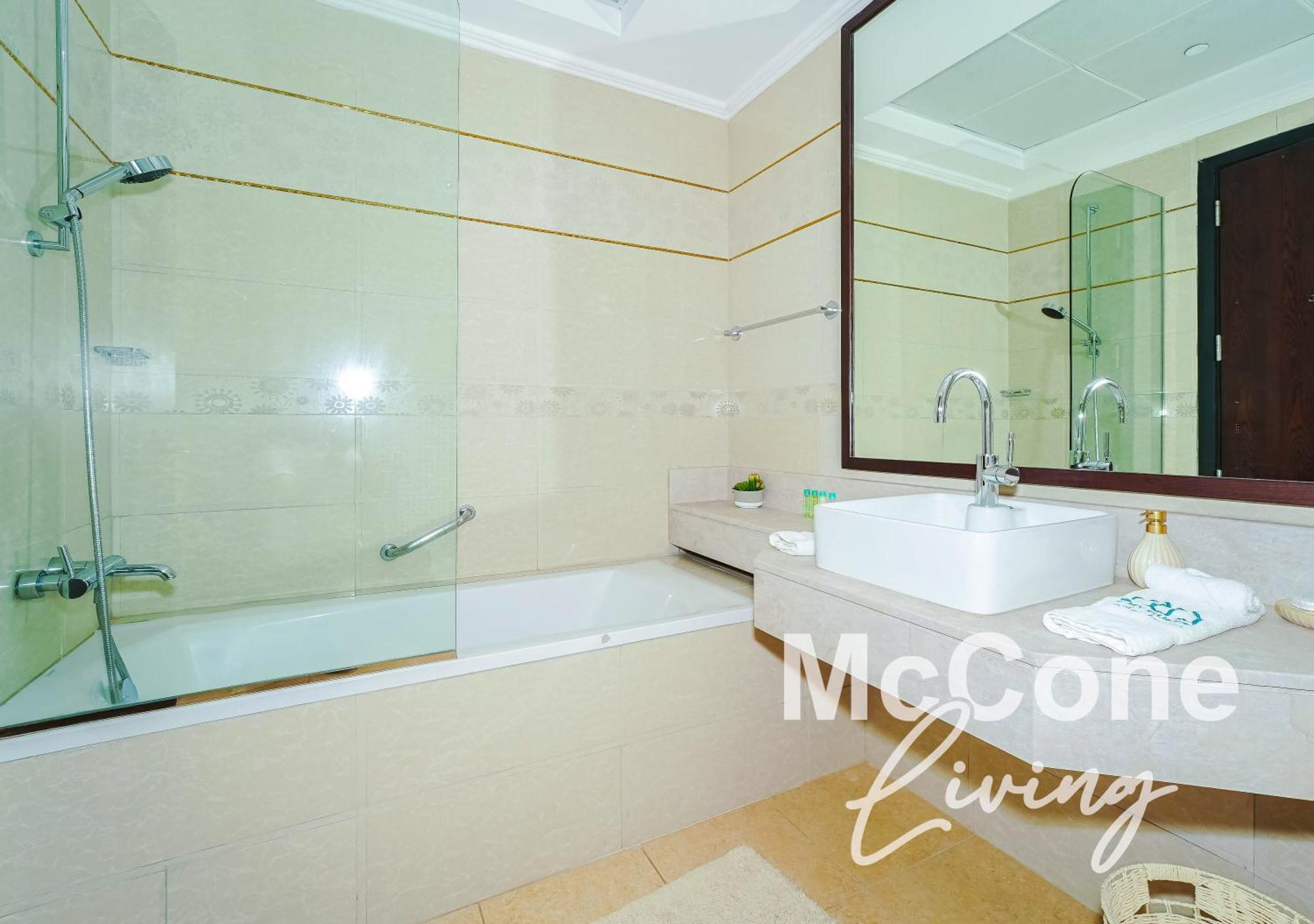 Beachfront 3br Maid With Pool & Sea Views Apartment Dubai