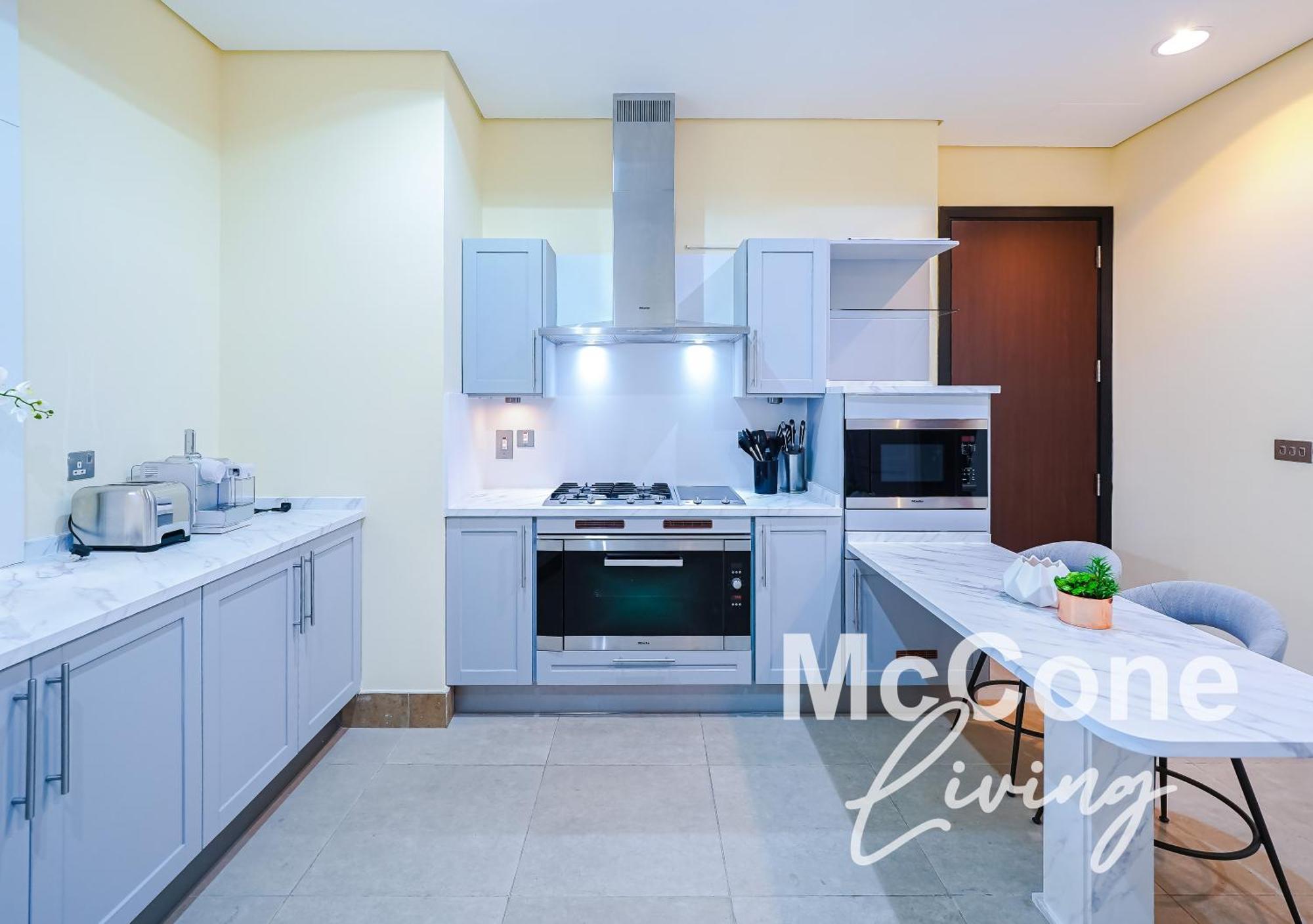 Beachfront 3br Maid With Pool & Sea Views Apartment *