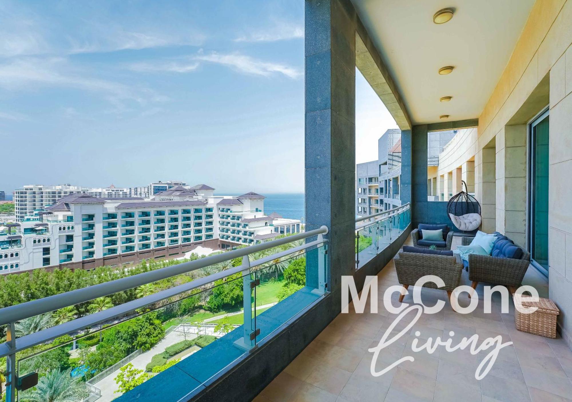 Apartment Beachfront 3br Maid With Pool & Sea Views Dubai