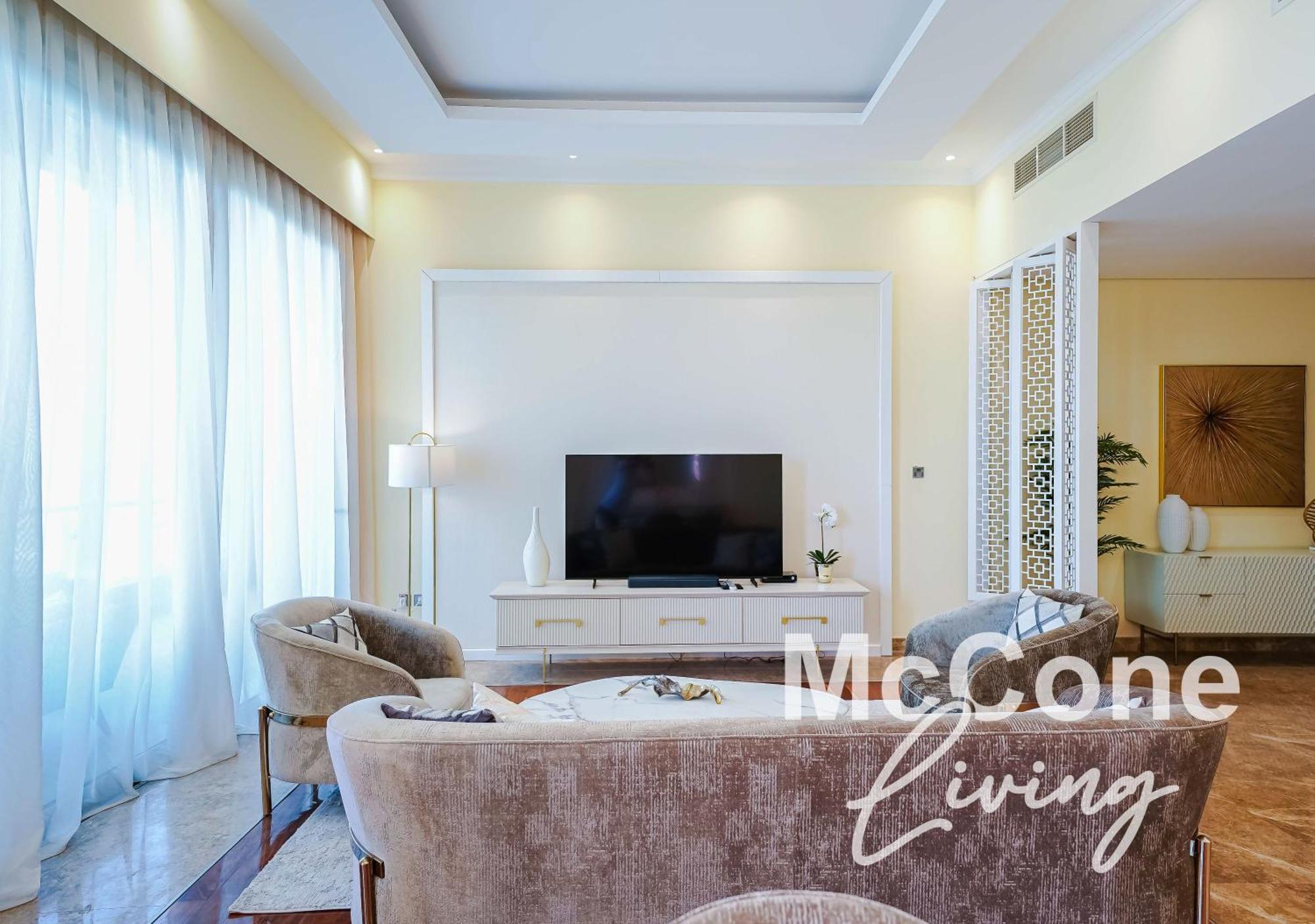 Beachfront 3br Maid With Pool & Sea Views *