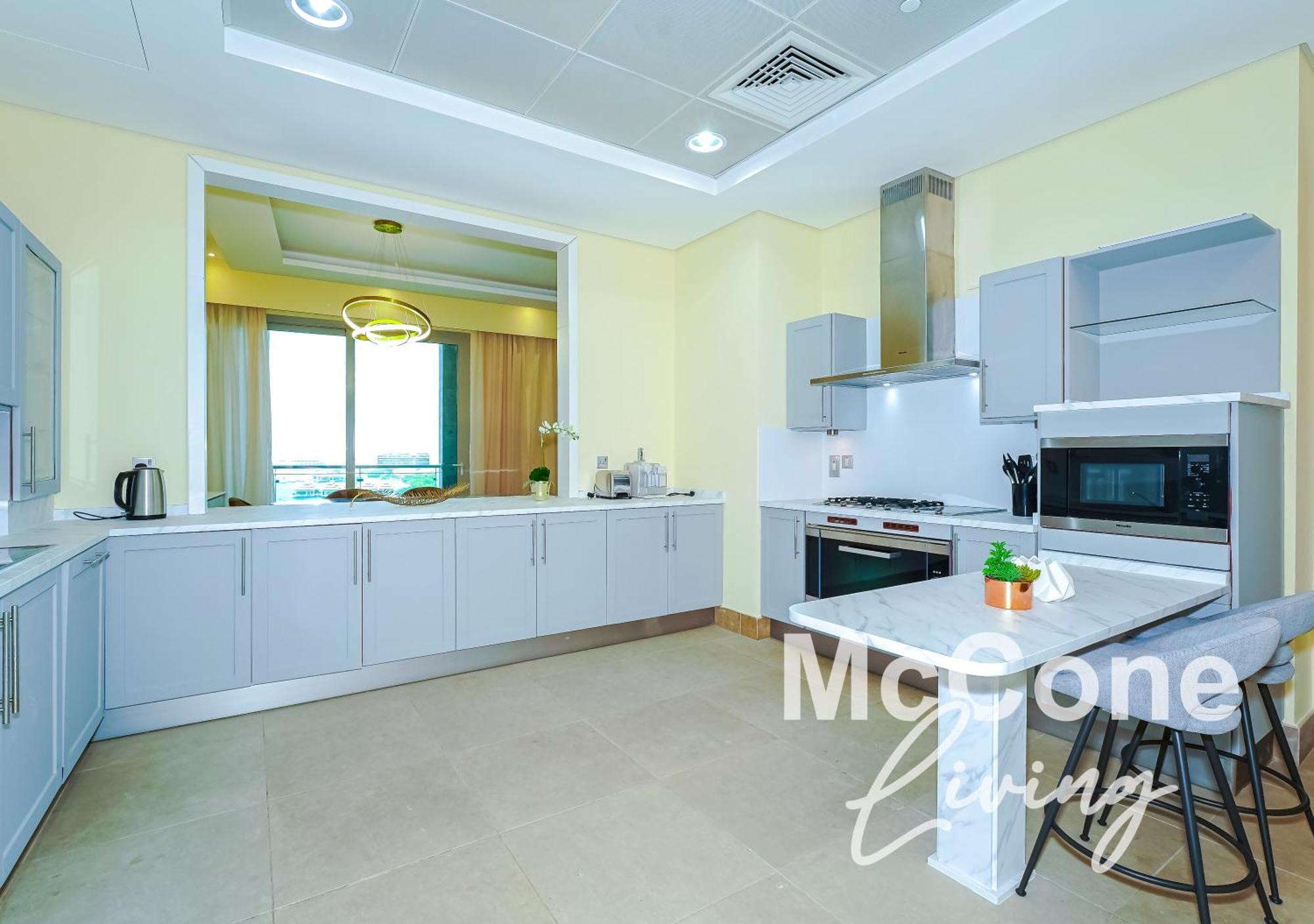 Beachfront 3br Maid With Pool & Sea Views Apartment Dubai