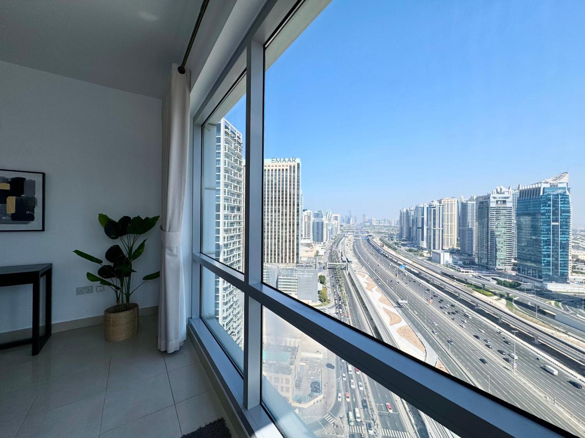2 Bed In La Riviera Tower, Marina Near Metro And Mall, 12-min Walk To Jbr Beach! Daire *