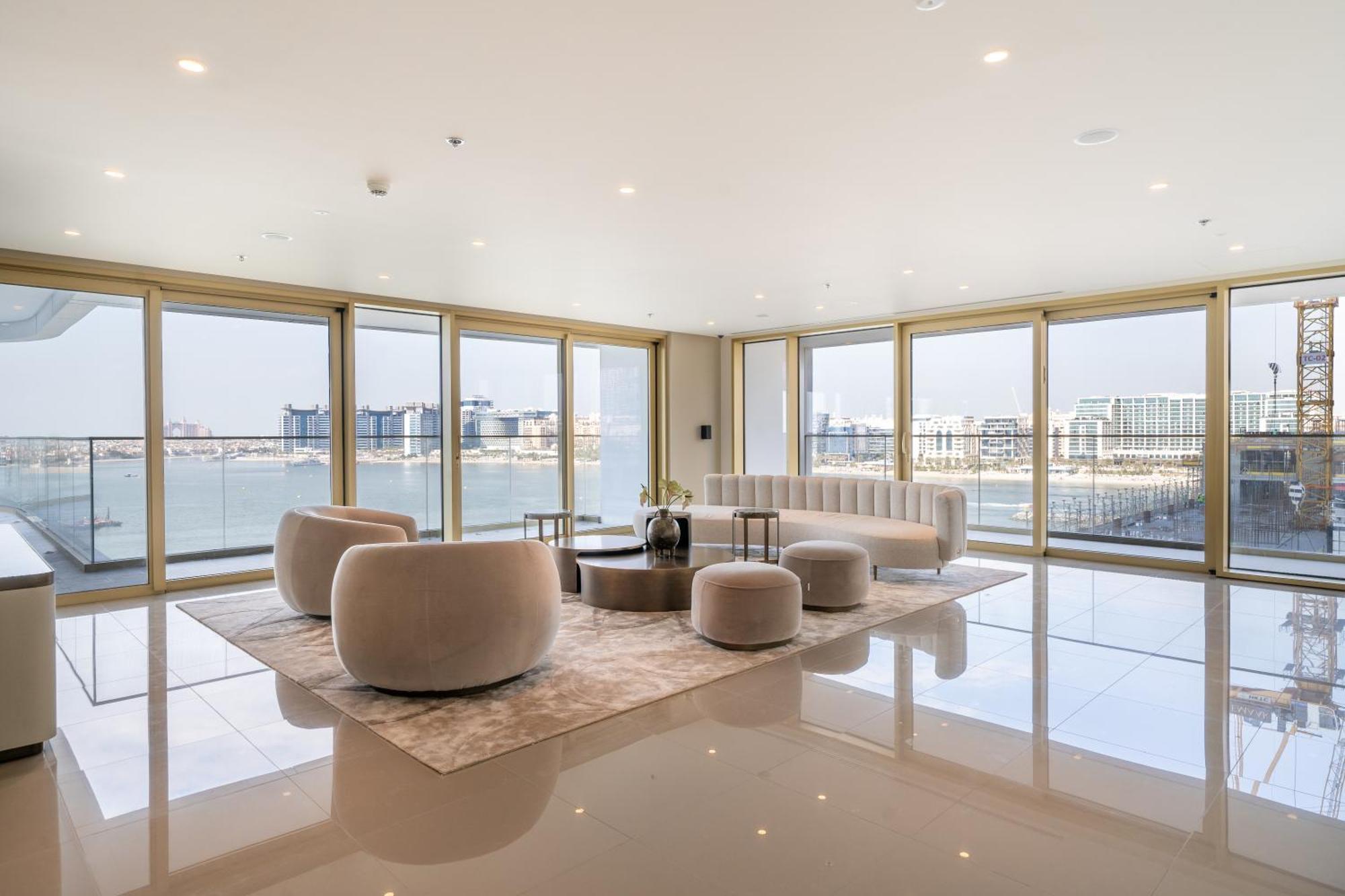 Homes Beyond I Stunning Oceanfront 2 Bedroom Dubai