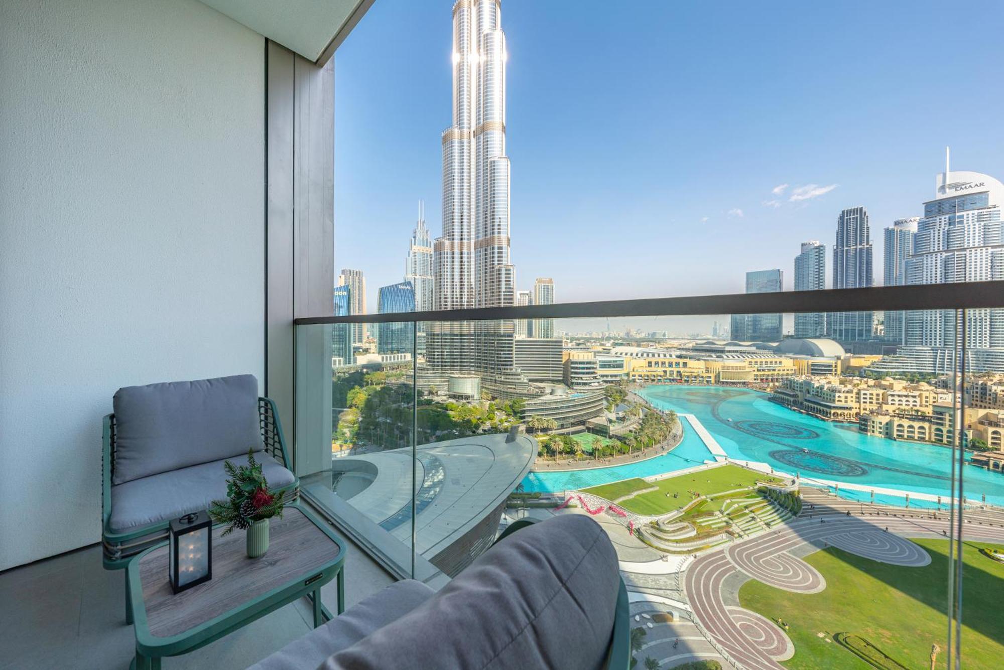 The View Of A Lifetime - Luxury Living With Full Burj Khalifa & Fountain Show - 1702 Apartment