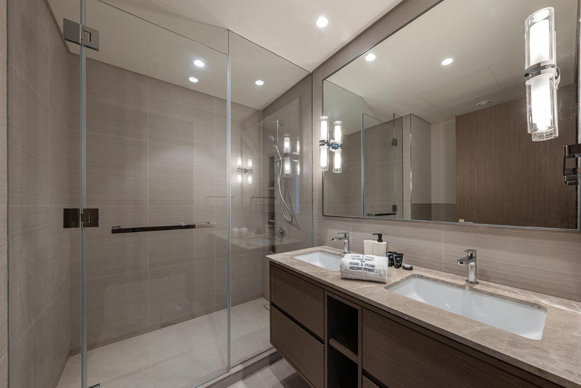 The View Of A Lifetime - Luxury Living With Full Burj Khalifa & Fountain Show - 1702 *