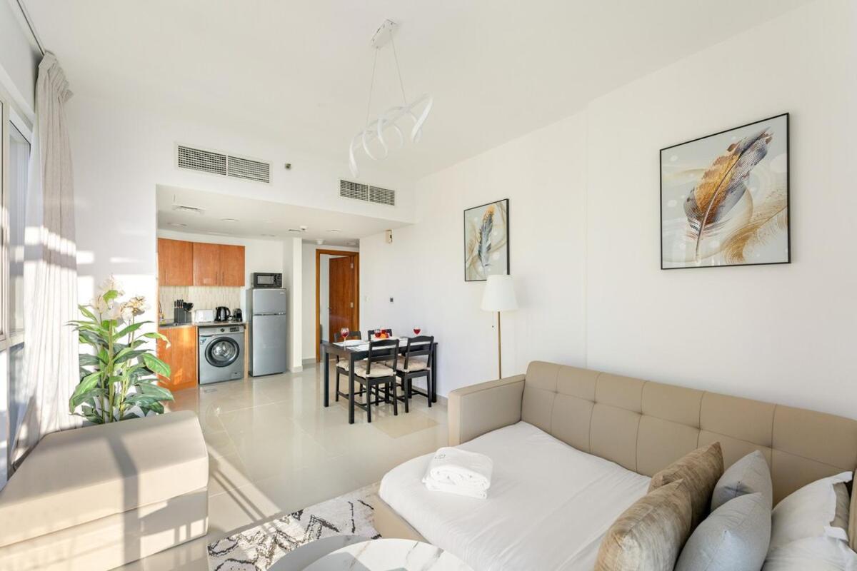 First Class 1br Classy With View Apartment Dubai