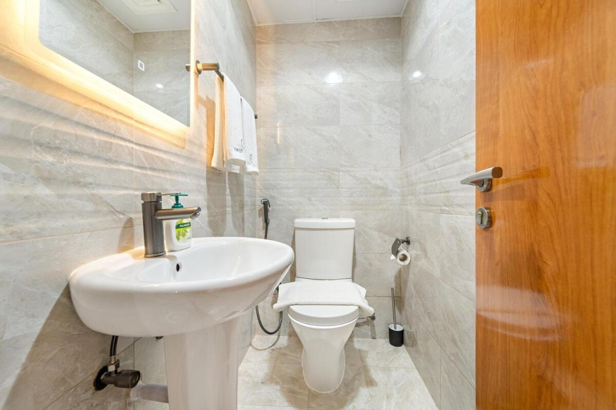 Apartment First Class 1br Classy With View
