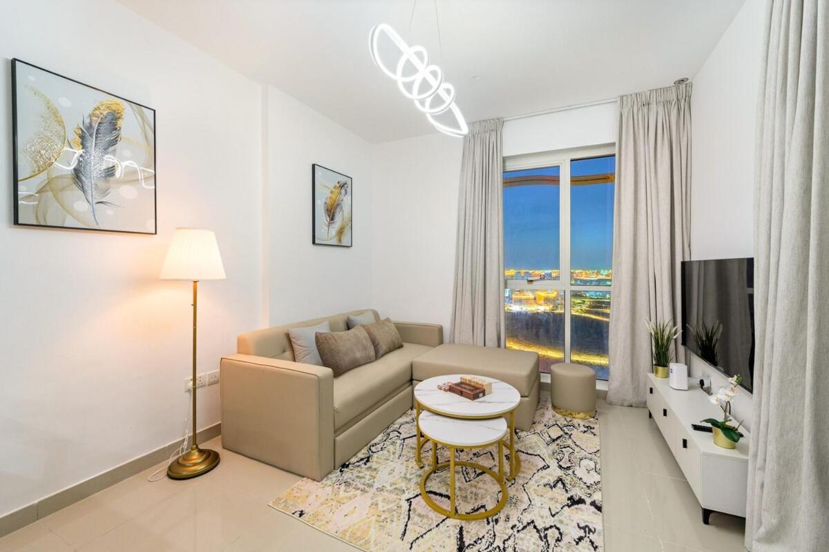 Apartment First Class 1br Classy With View Dubai