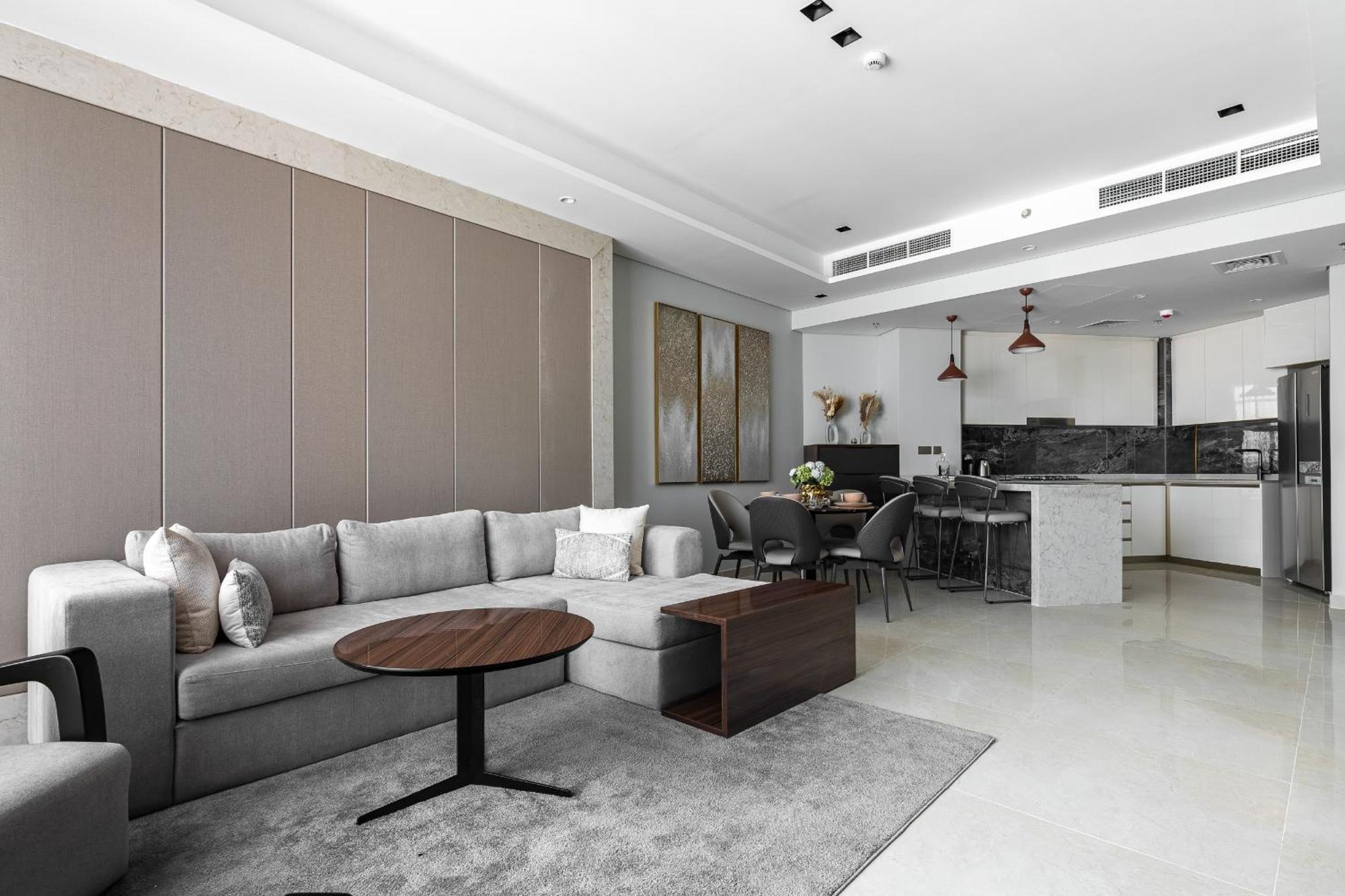 Simply Comfort At Nobles Tower Luxury Burj View